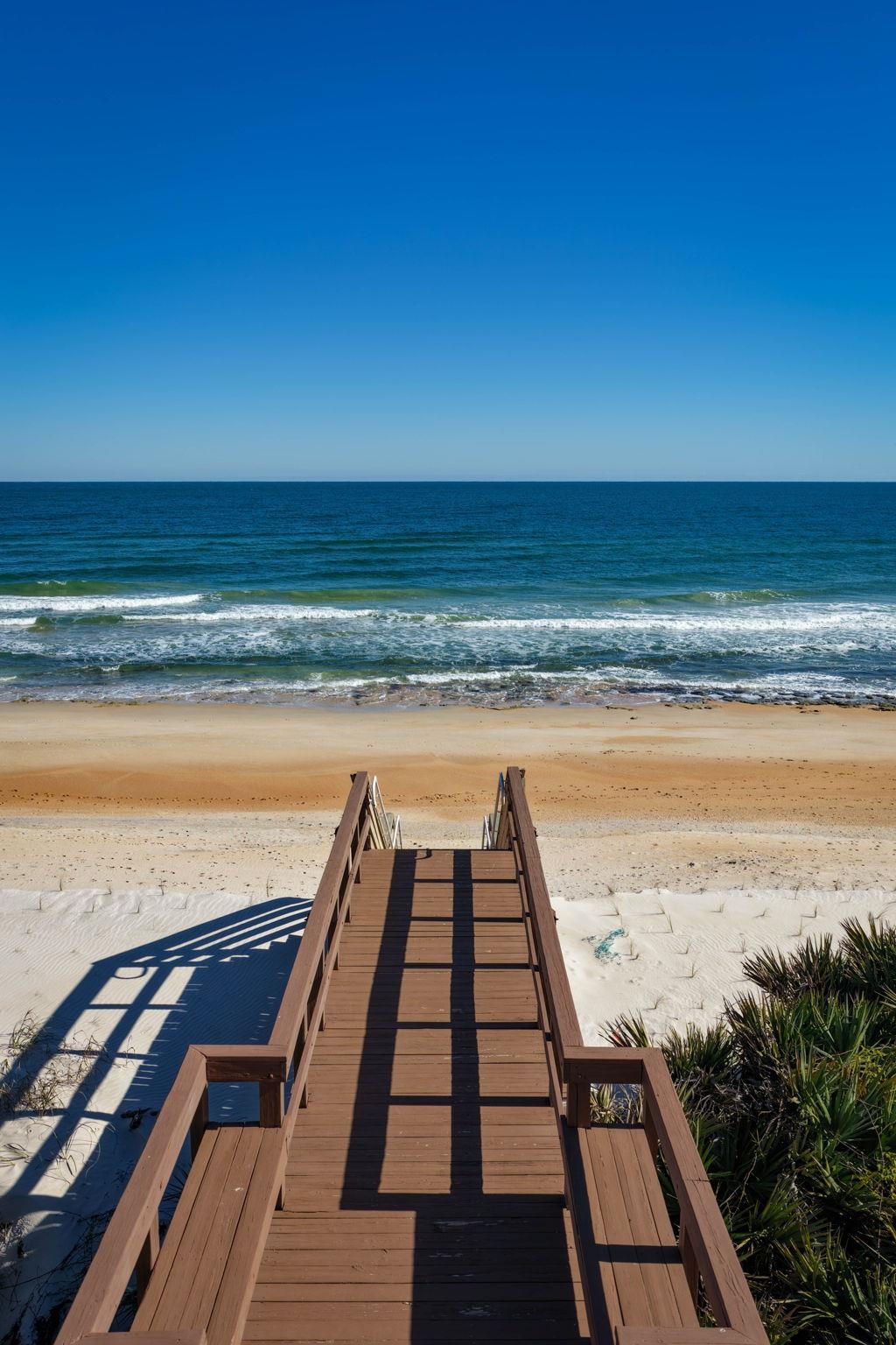 Image 40 of 99 For 19 Avenue De La Mer  405