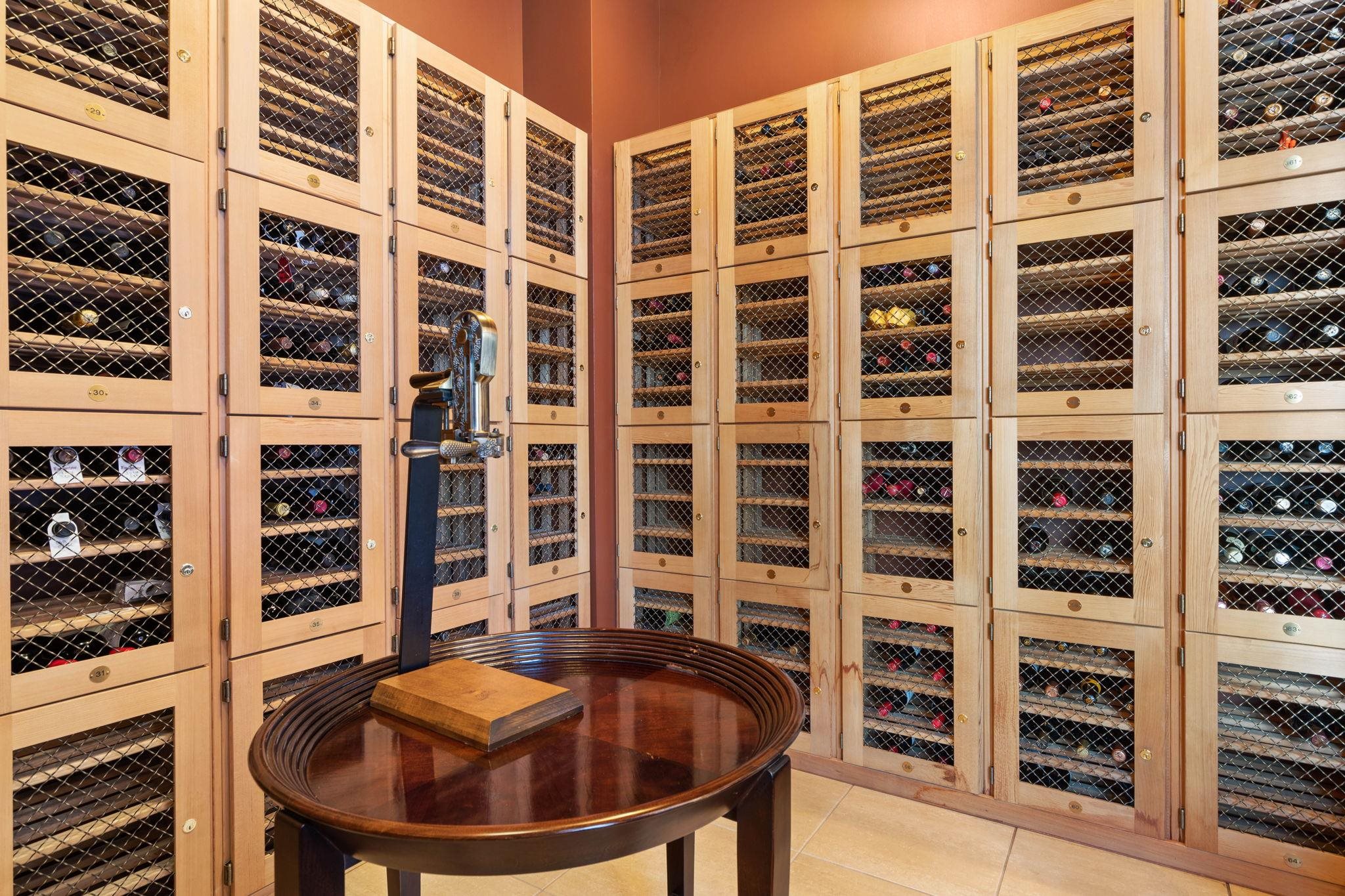 Image 54 of 99 For 19 Avenue De La Mer  405