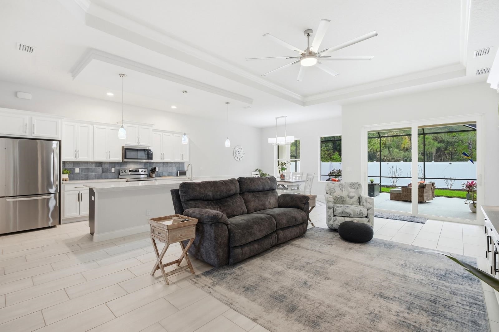 Image 21 of 45 For 24 Spring St