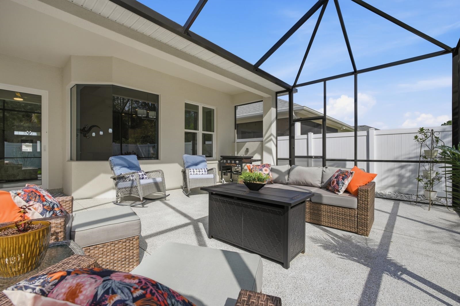 Image 29 of 45 For 24 Spring St