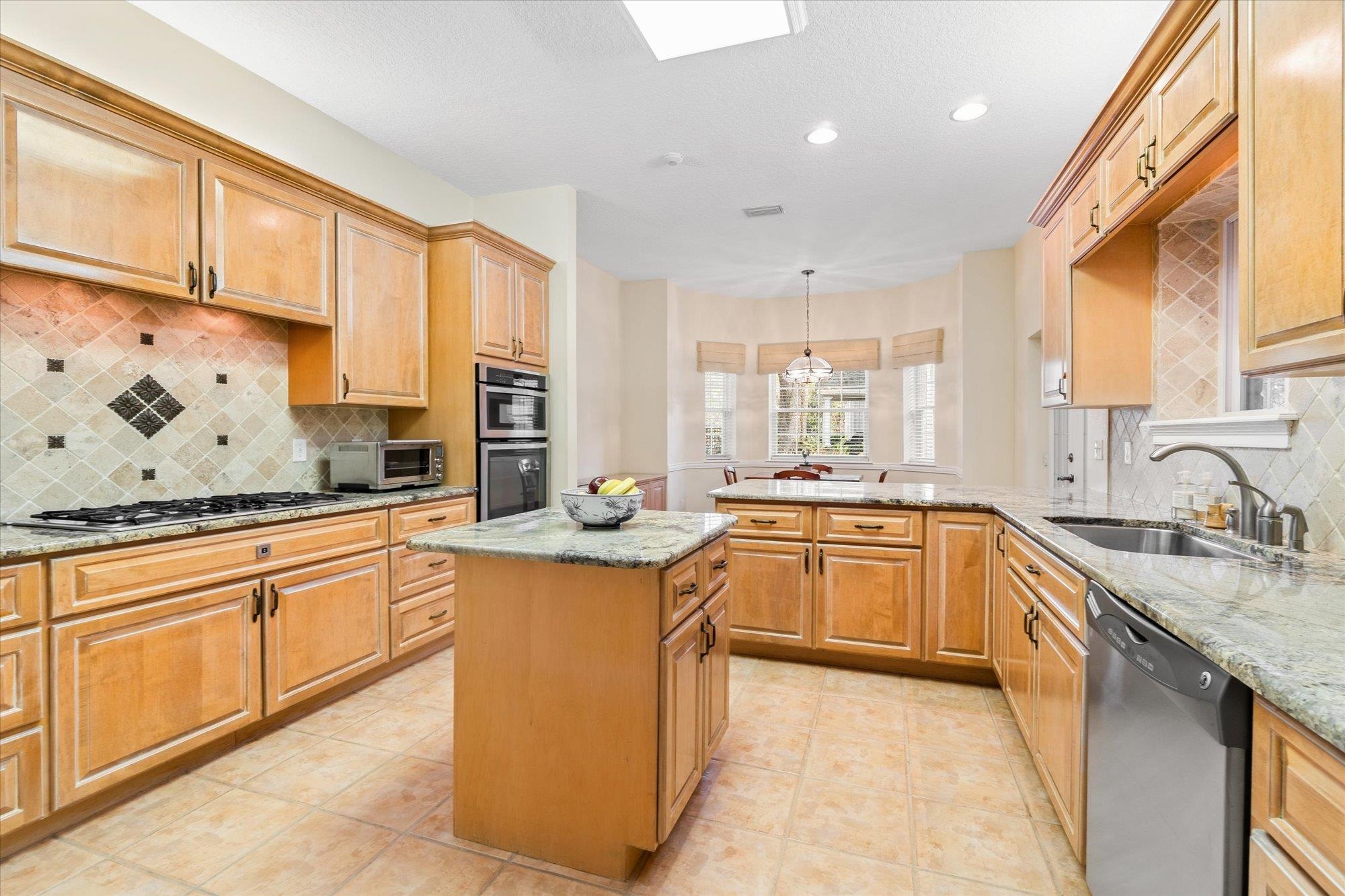 Image 15 of 77 For 125 Island Hammock Way