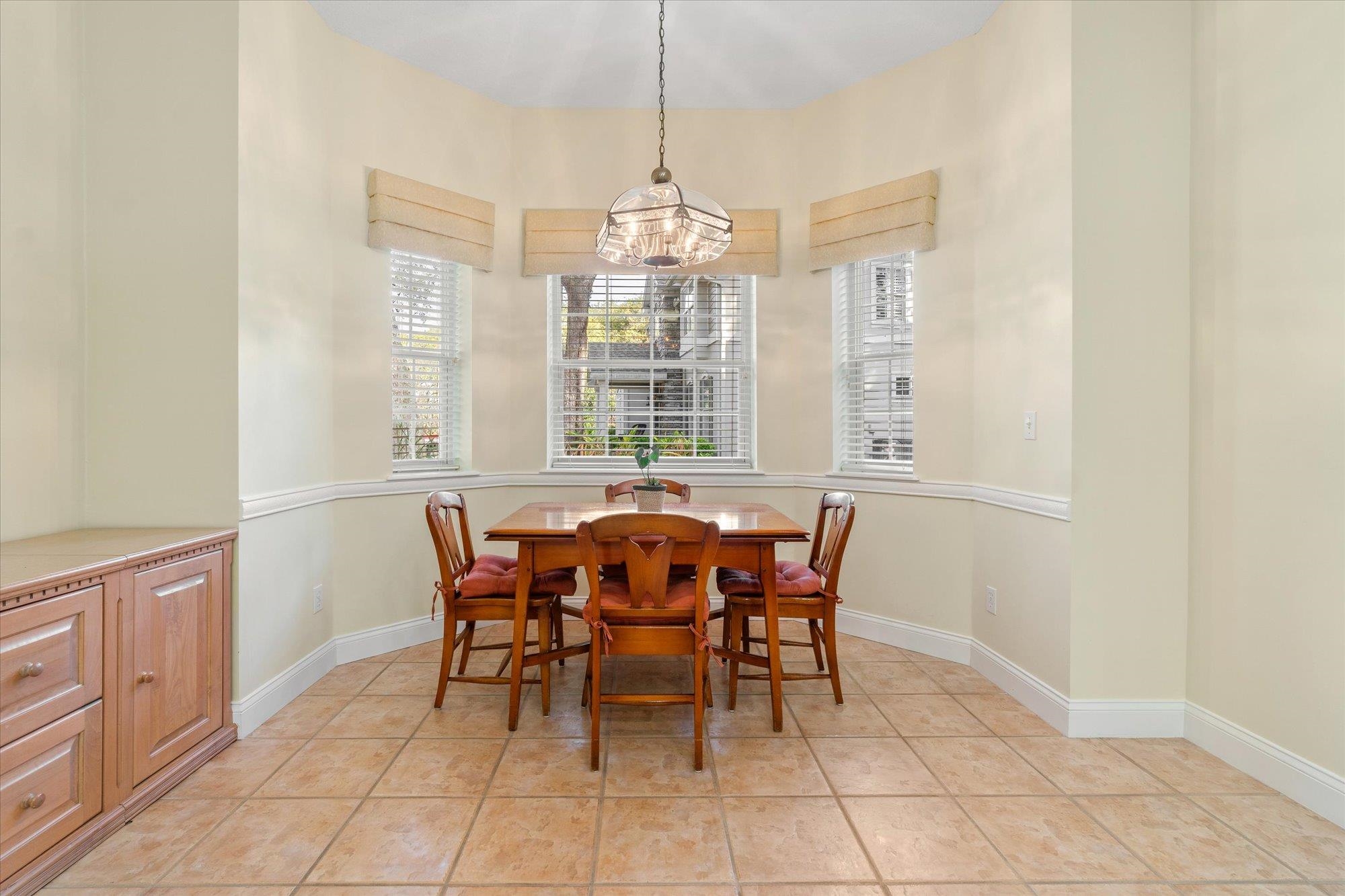 Image 20 of 77 For 125 Island Hammock Way