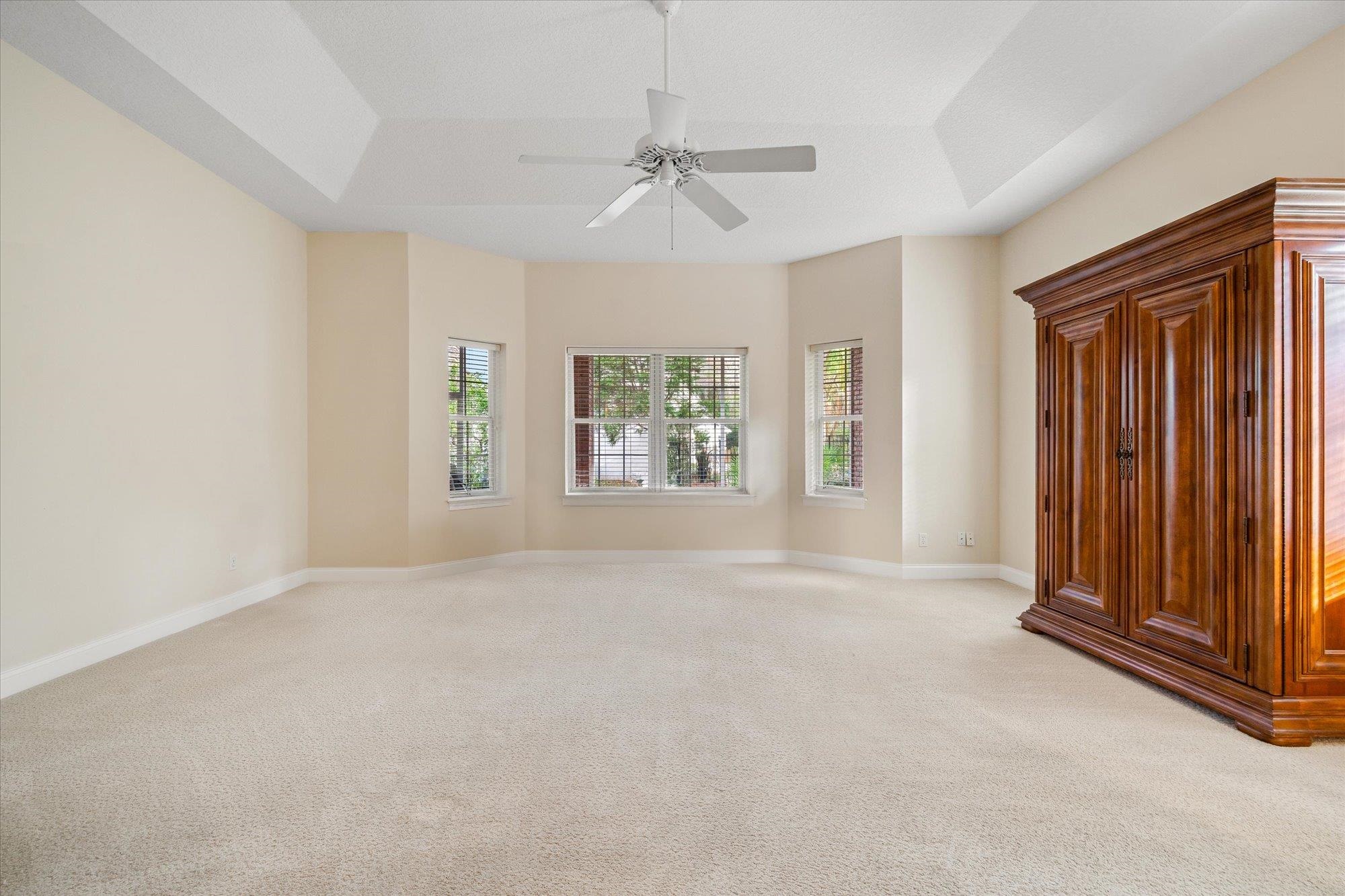 Image 22 of 77 For 125 Island Hammock Way