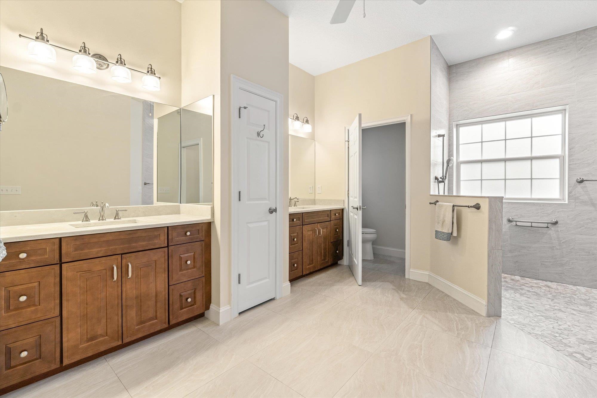 Image 27 of 77 For 125 Island Hammock Way