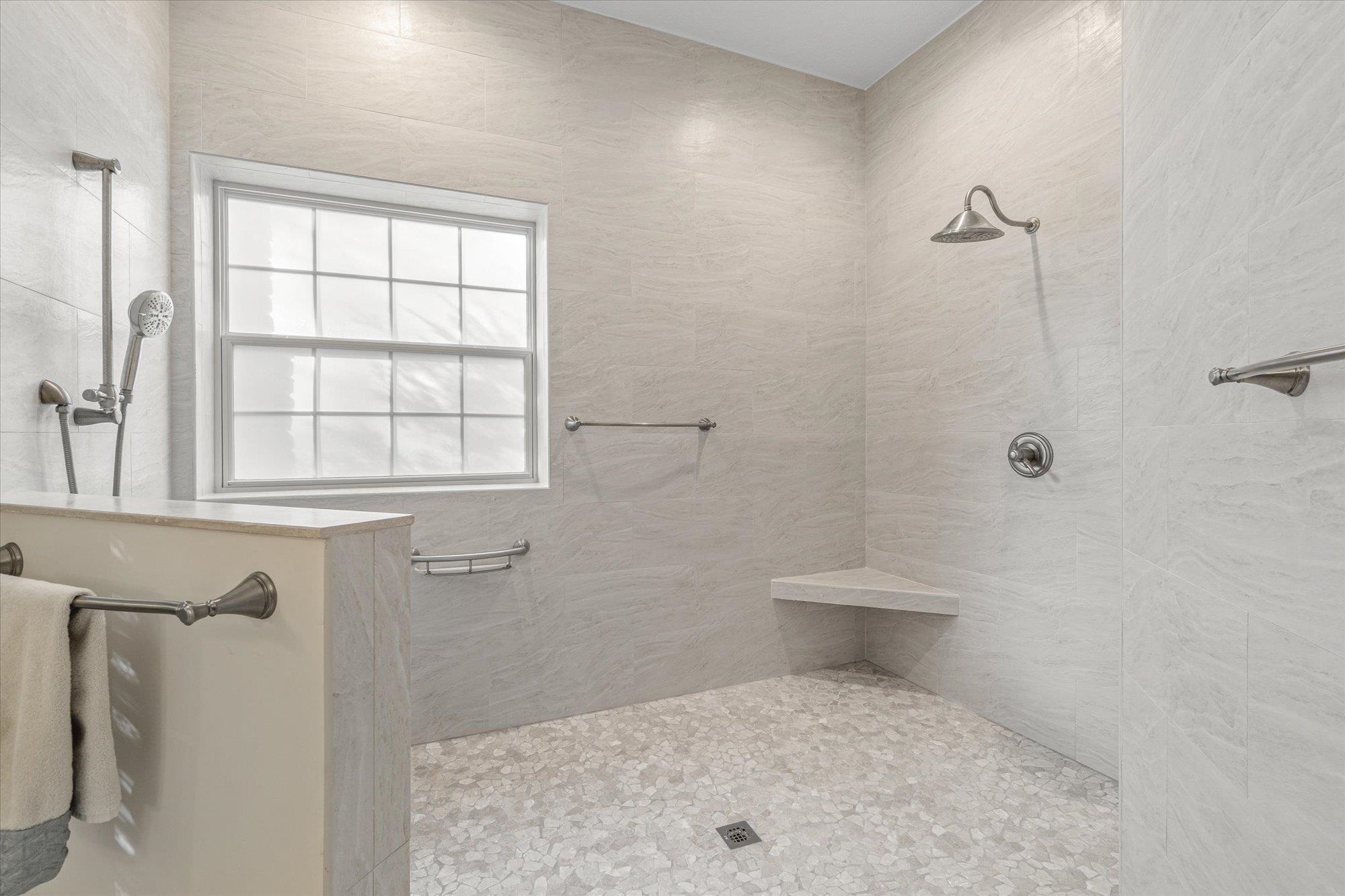 Image 30 of 77 For 125 Island Hammock Way