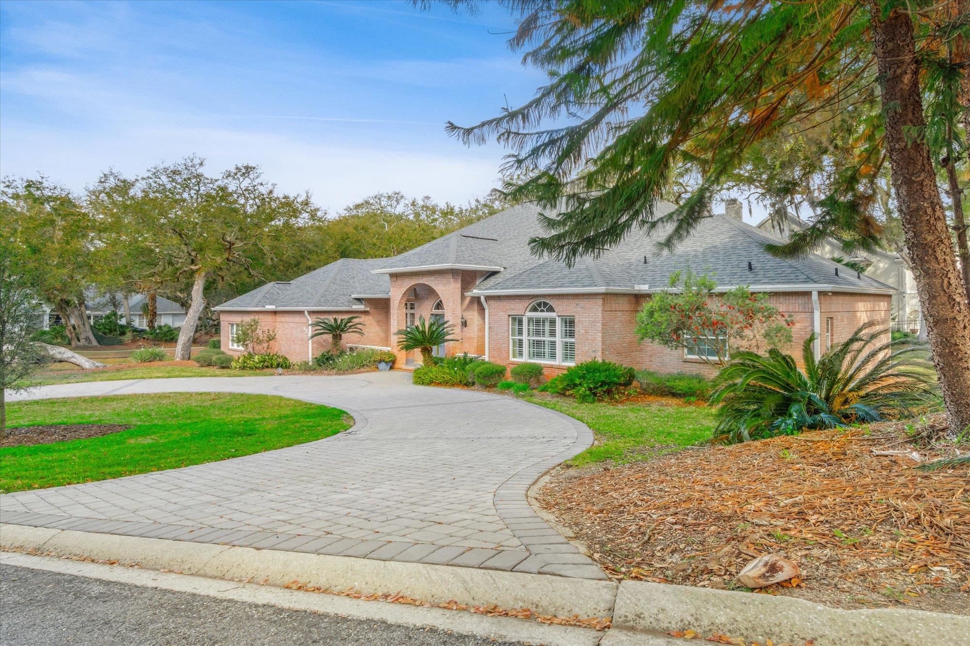 Image 4 of 77 For 125 Island Hammock Way