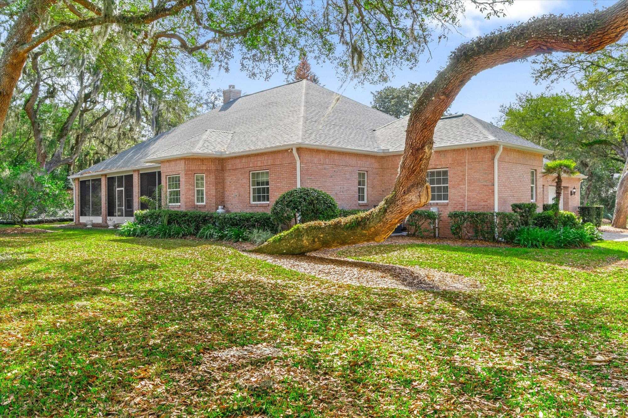 Image 45 of 77 For 125 Island Hammock Way