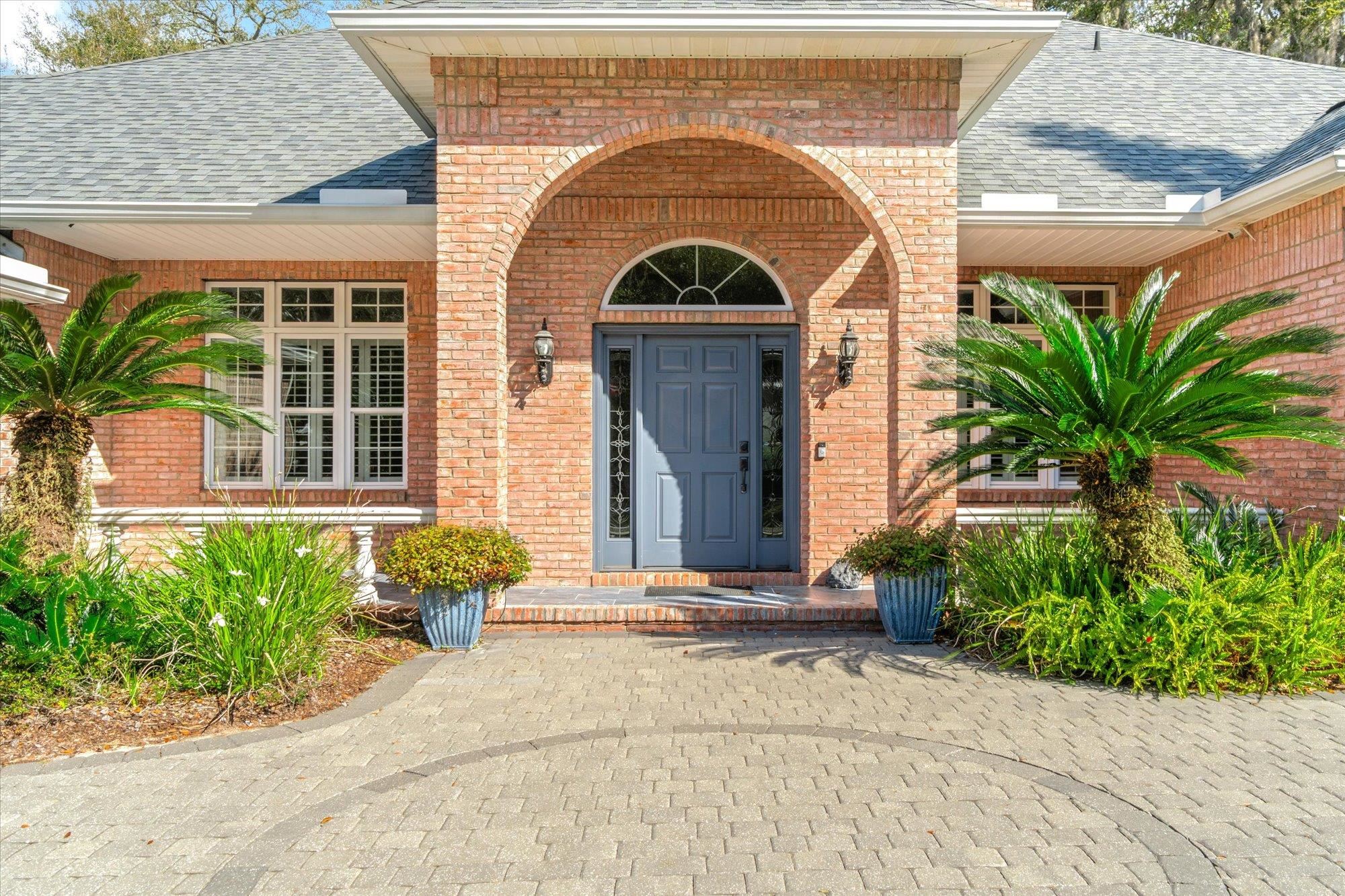 Image 5 of 77 For 125 Island Hammock Way