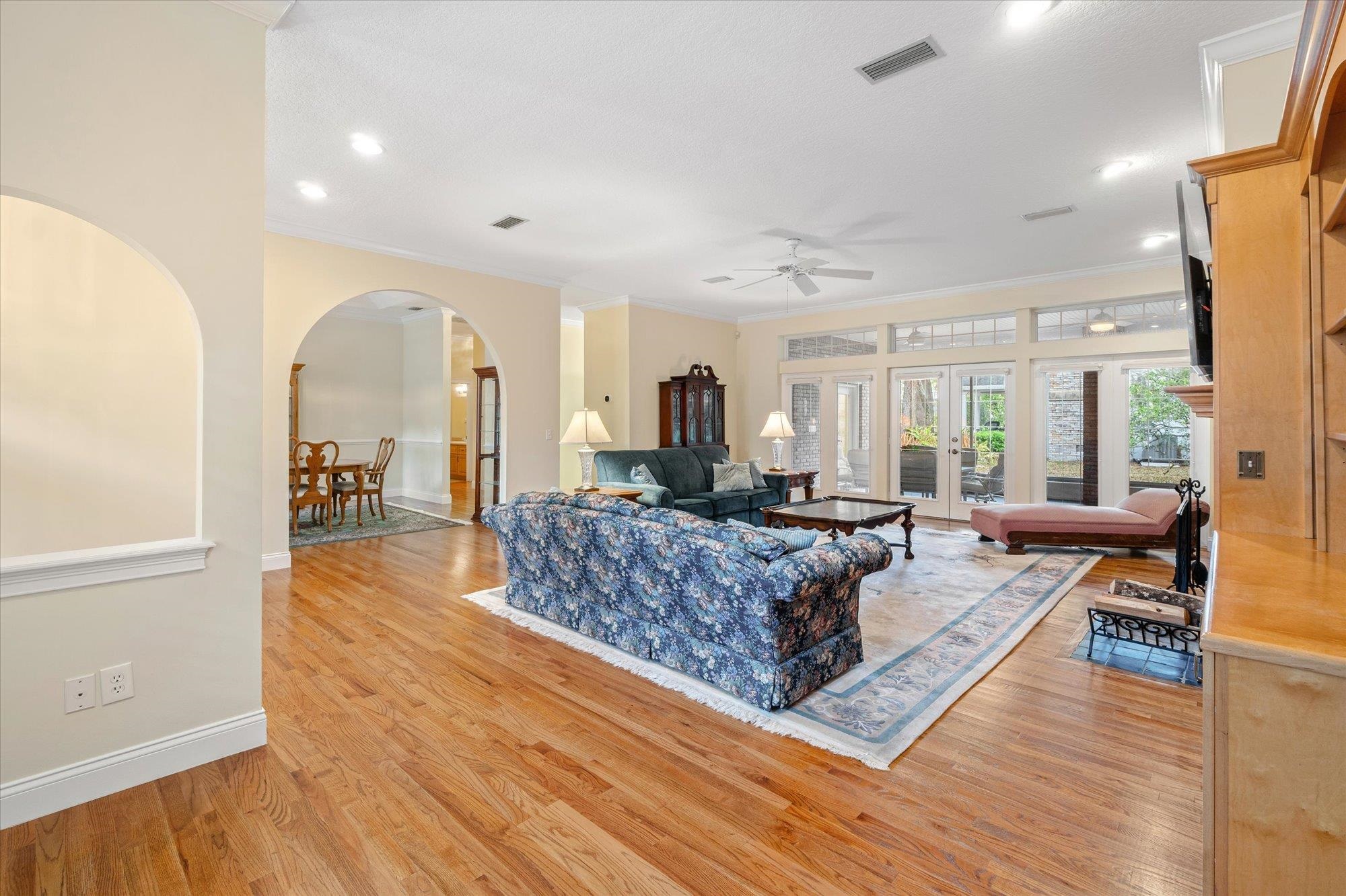 Image 7 of 77 For 125 Island Hammock Way