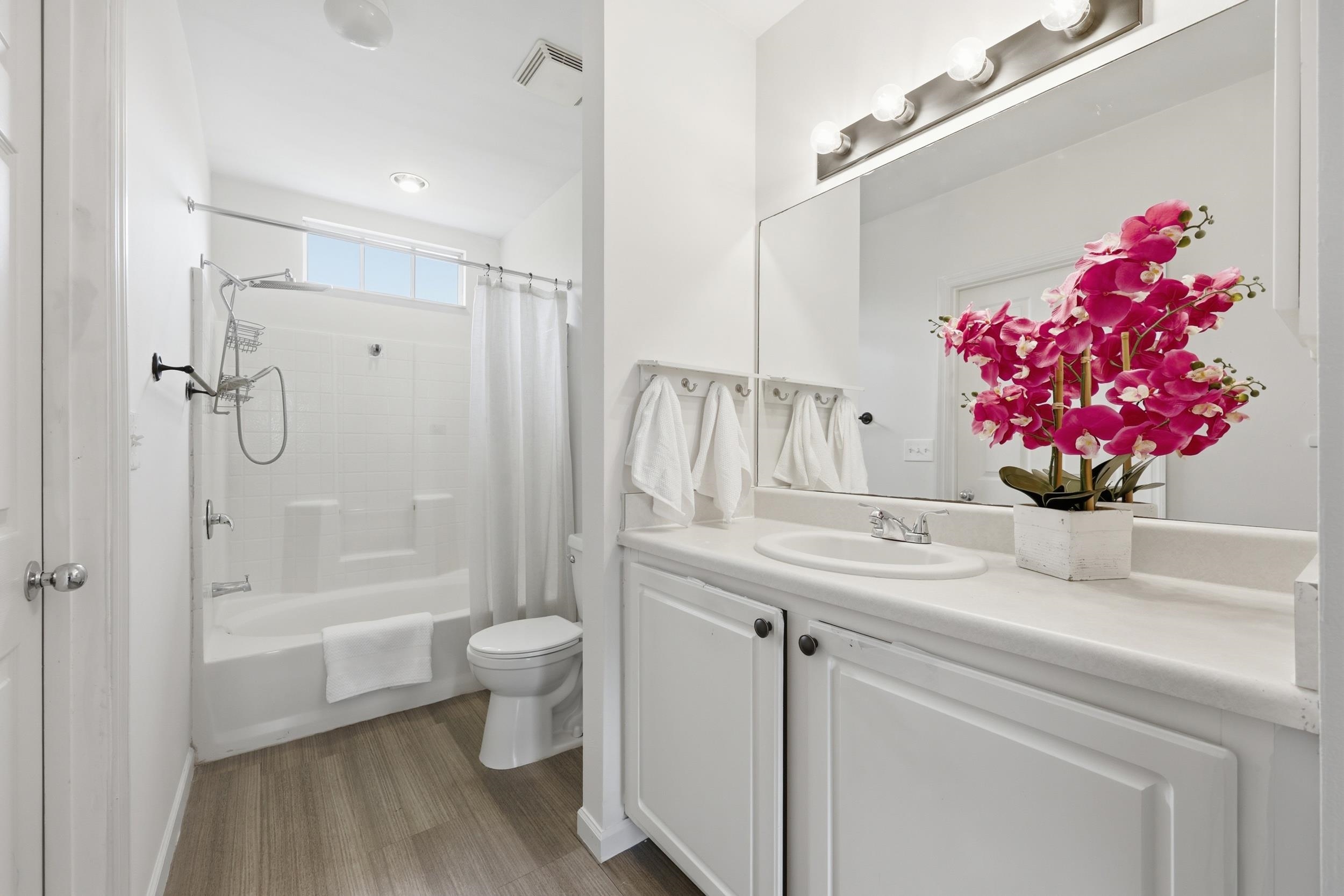 Image 21 of 30 For 4035 Grande Vista Blvd  20-129