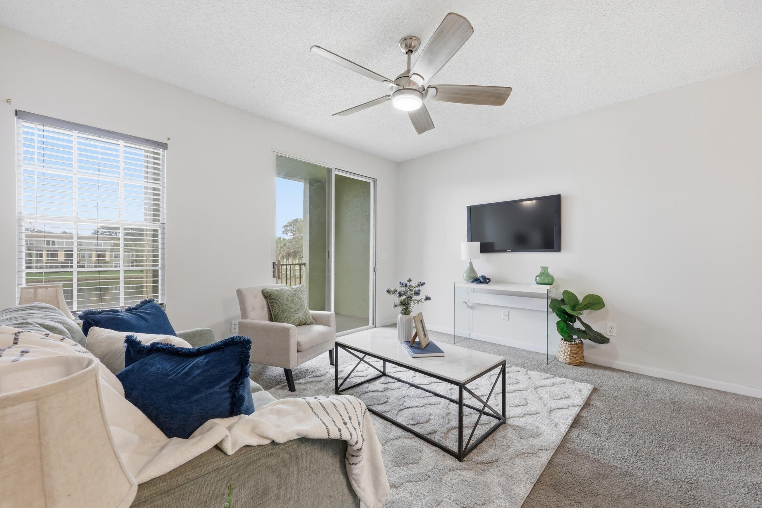 Image 3 of 30 For 4035 Grande Vista Blvd  20-129