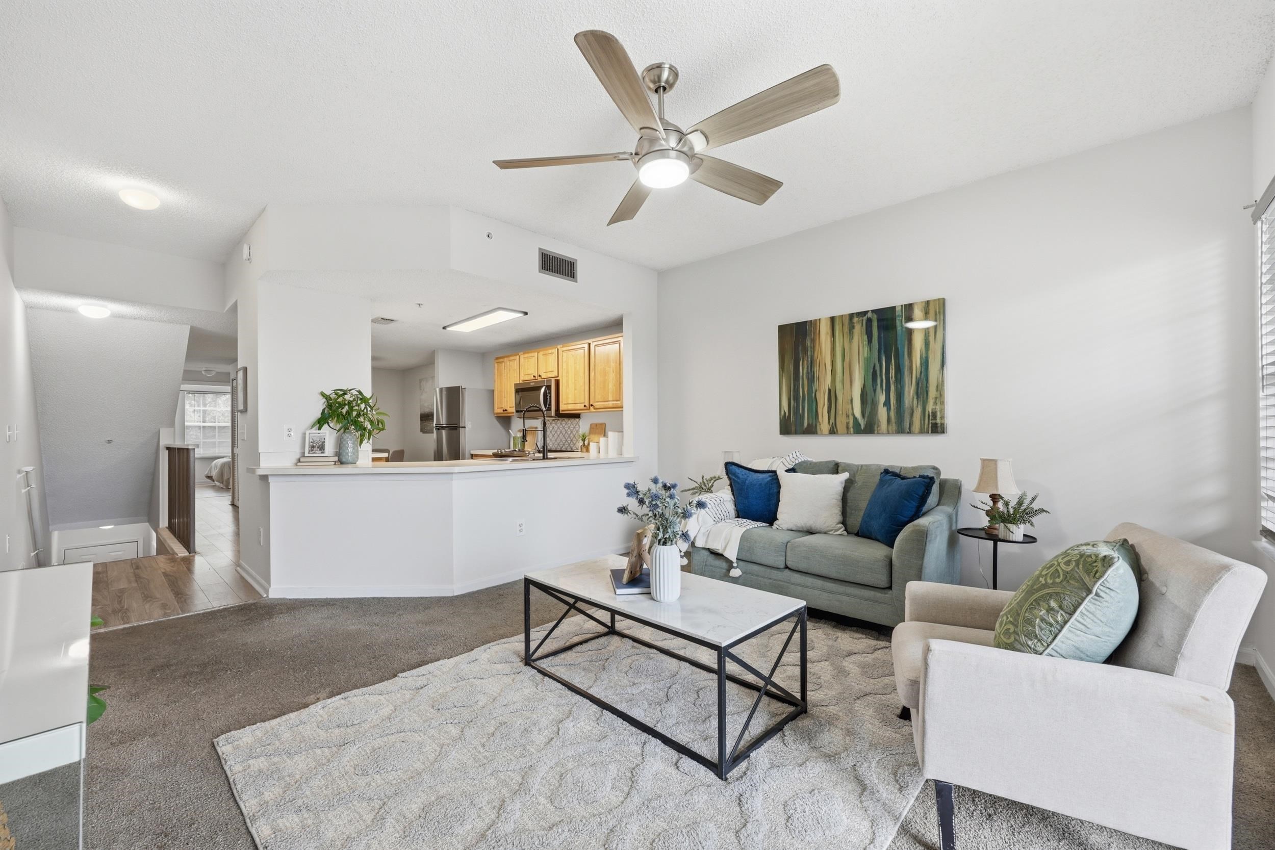 Image 5 of 30 For 4035 Grande Vista Blvd  20-129