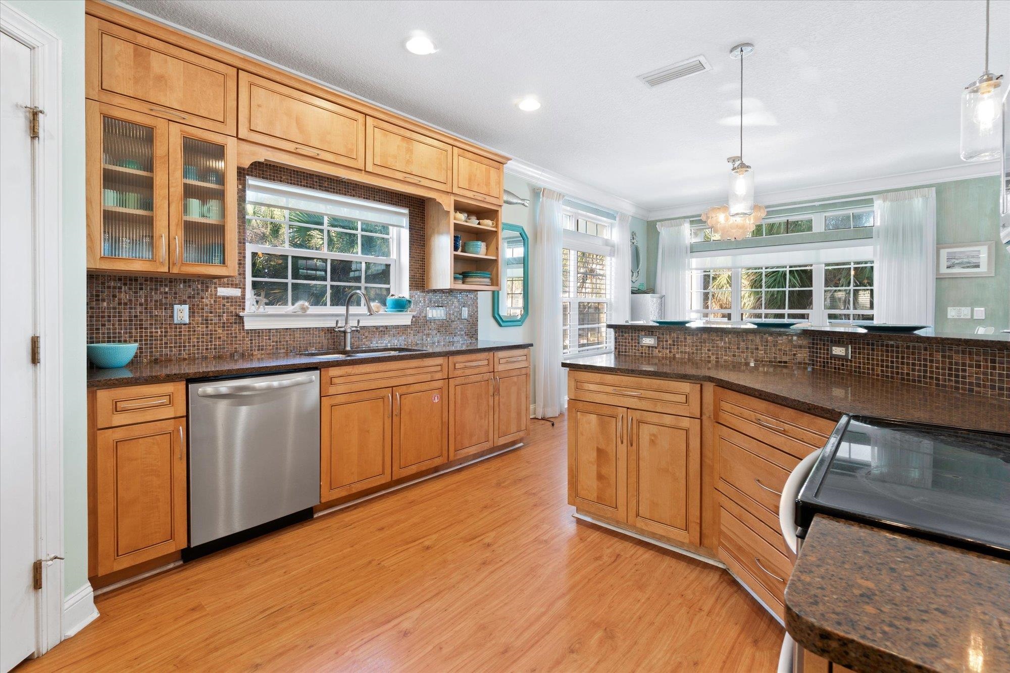 Image 18 of 59 For 9106 Mellon Ct