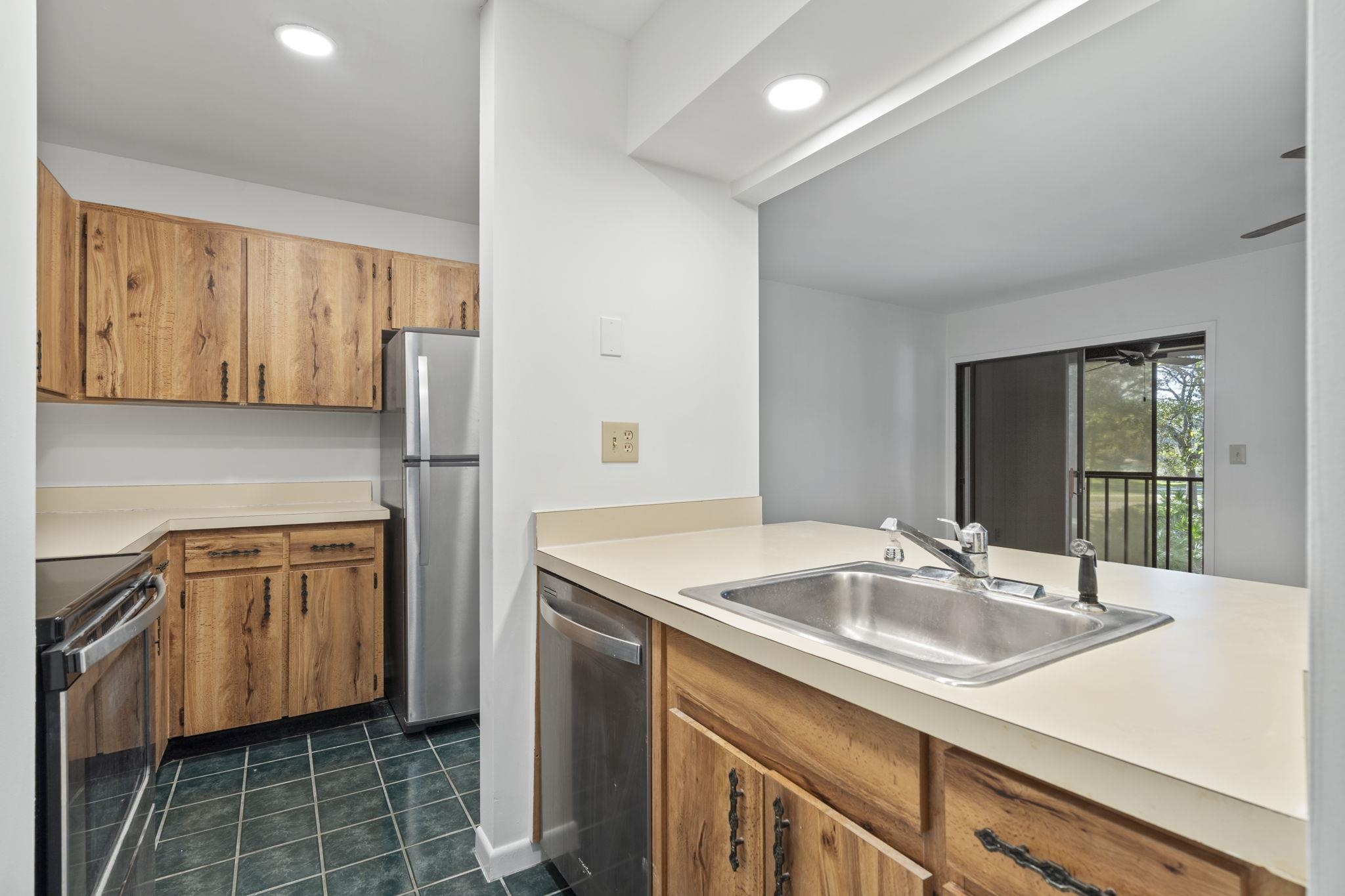 Image 10 of 45 For 16 Alcira Ct