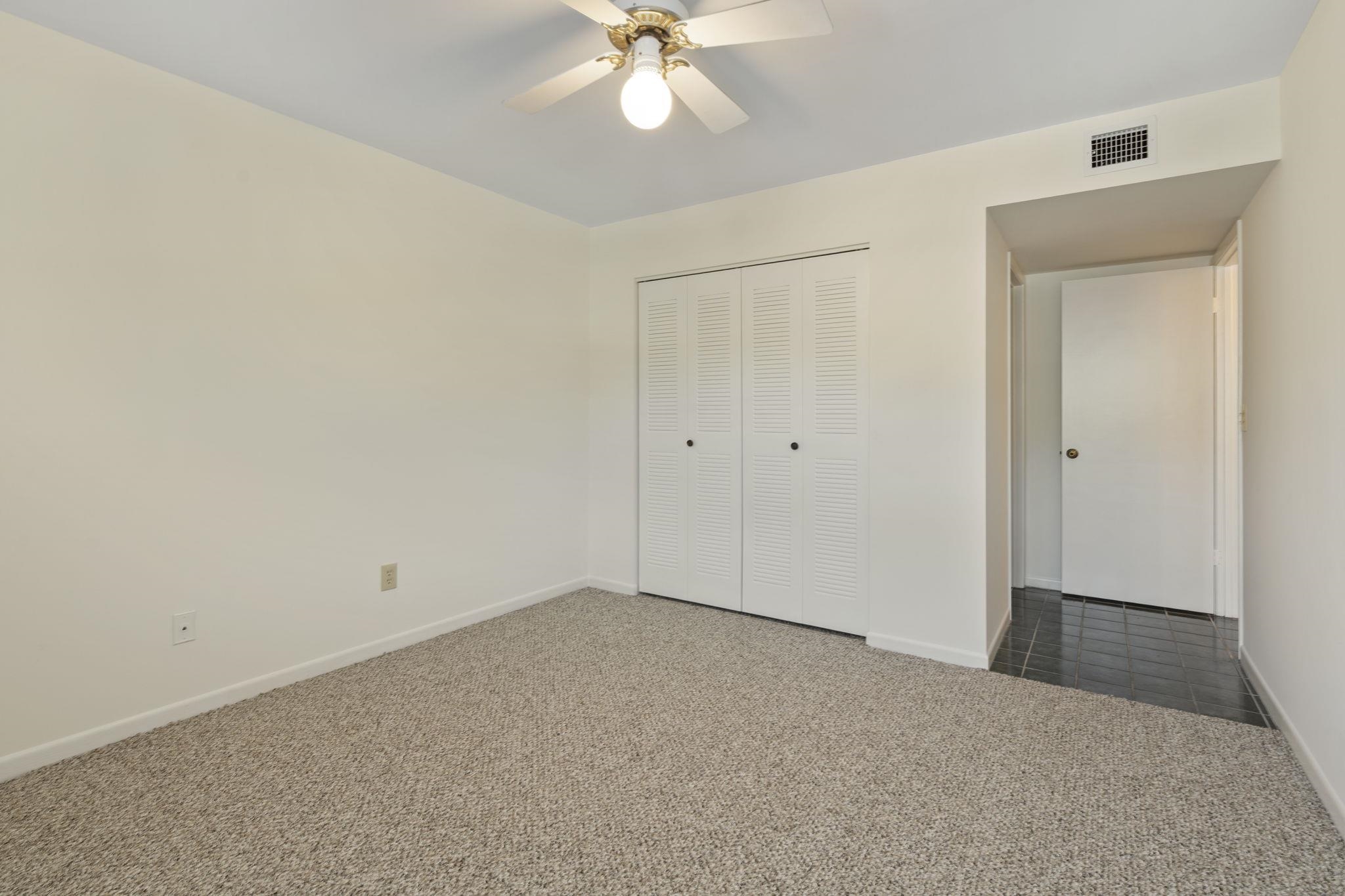 Image 19 of 45 For 16 Alcira Ct