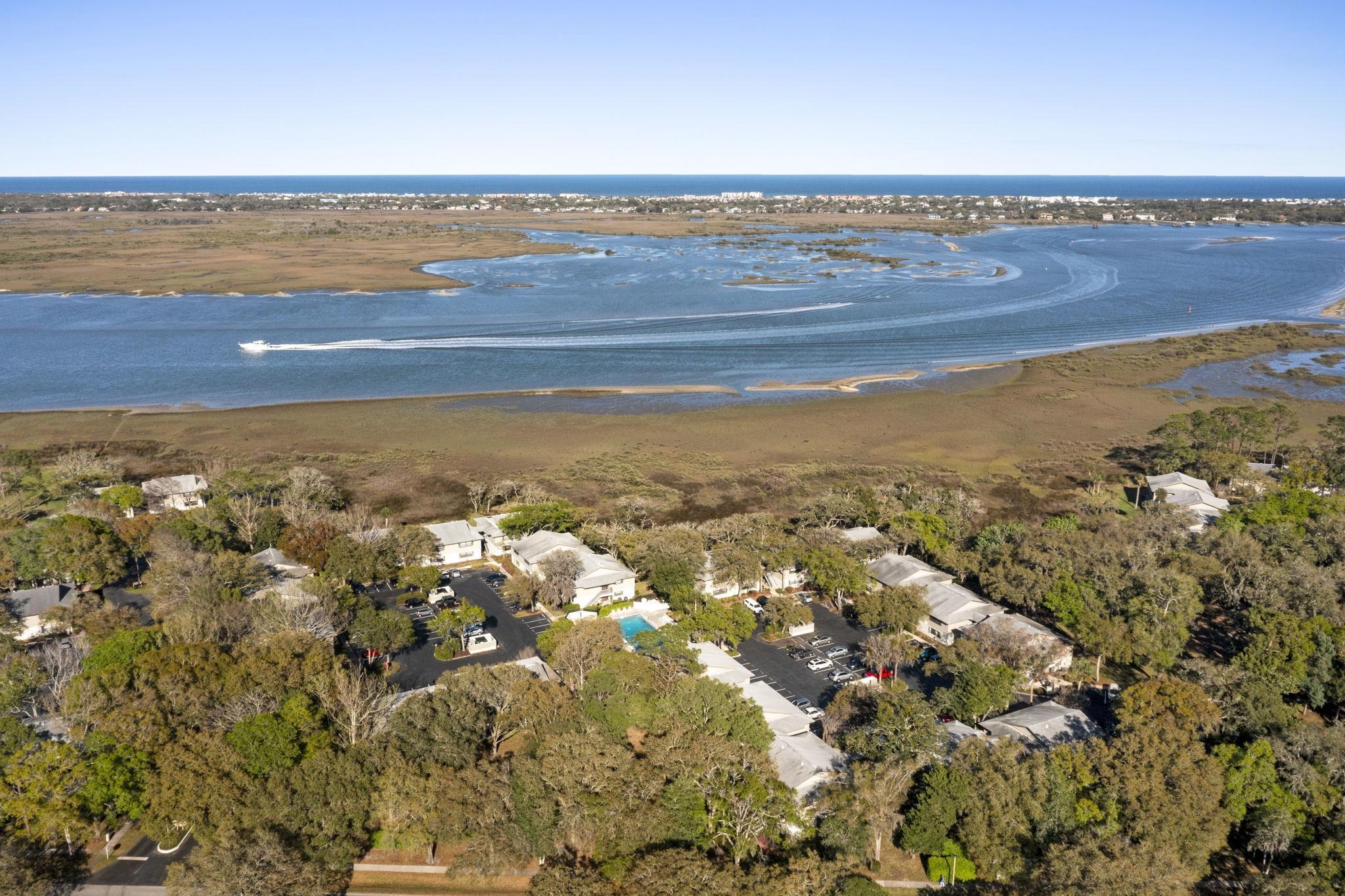 Image 29 of 45 For 16 Alcira Ct