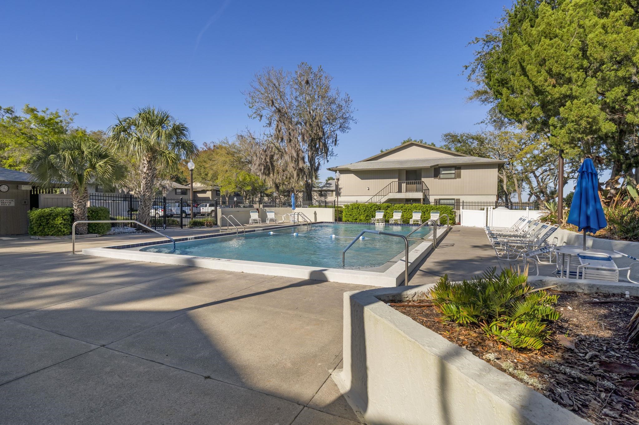 Image 36 of 45 For 16 Alcira Ct