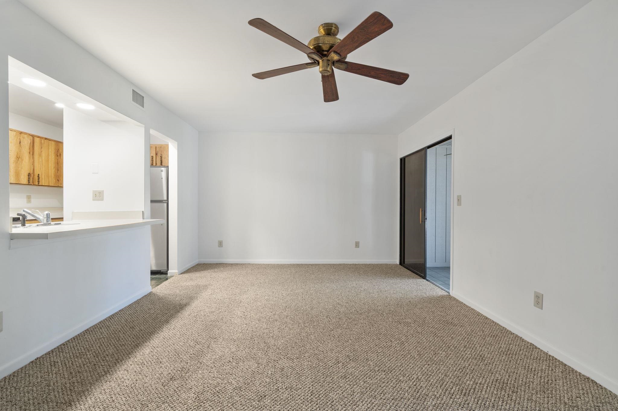 Image 4 of 45 For 16 Alcira Ct