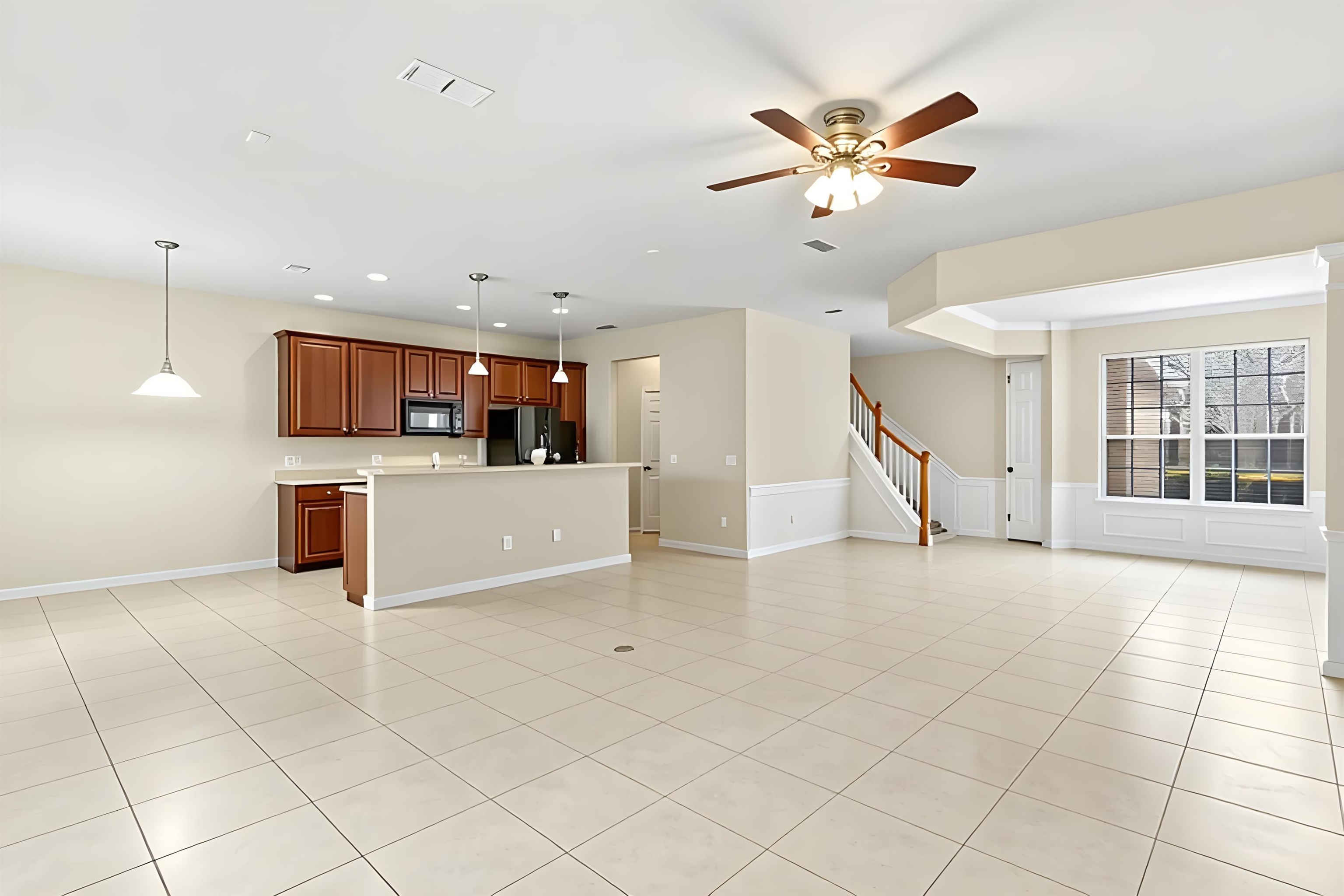 Image 10 of 39 For 14098 Mahogany Ave