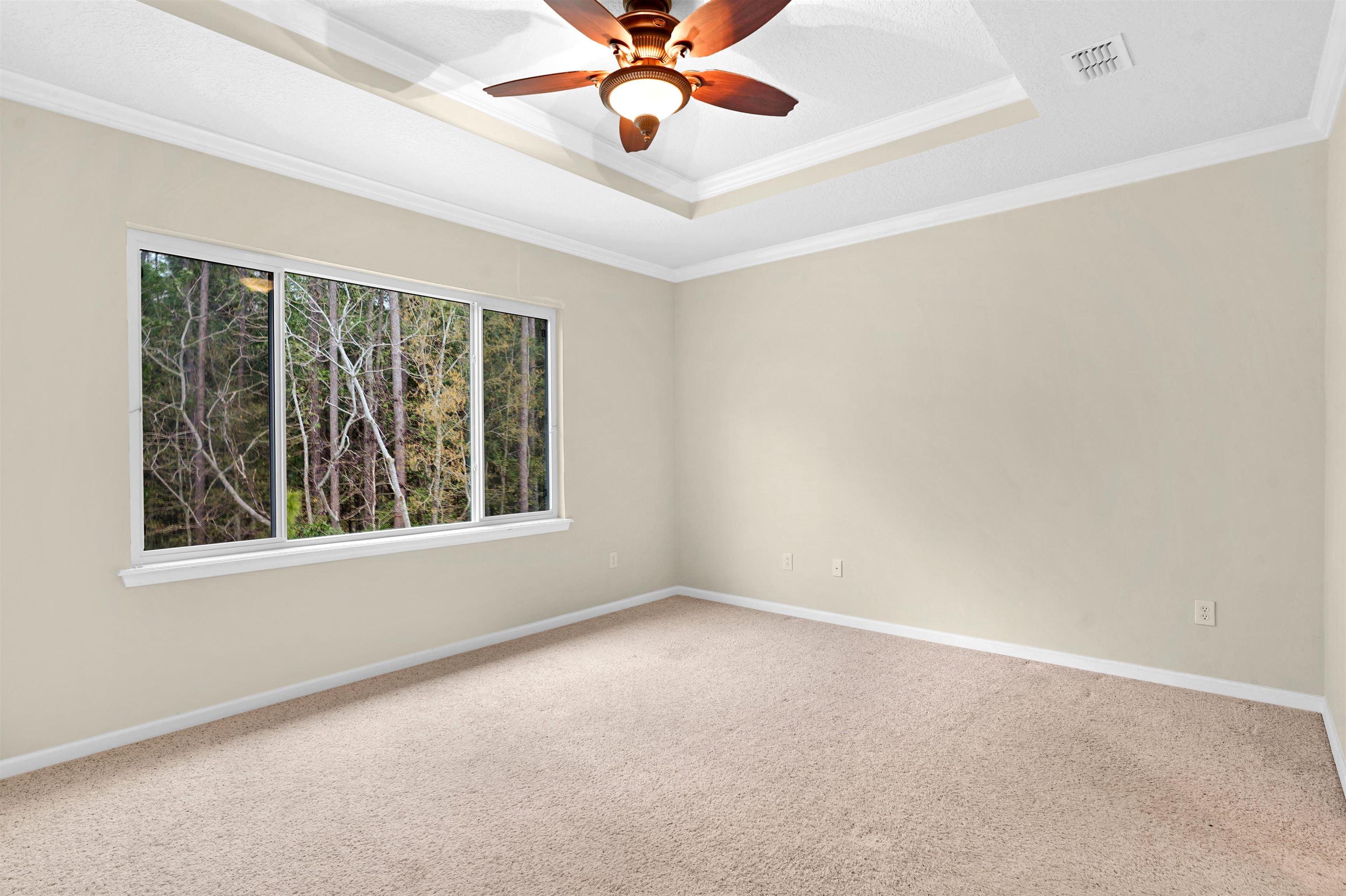 Image 18 of 39 For 14098 Mahogany Ave