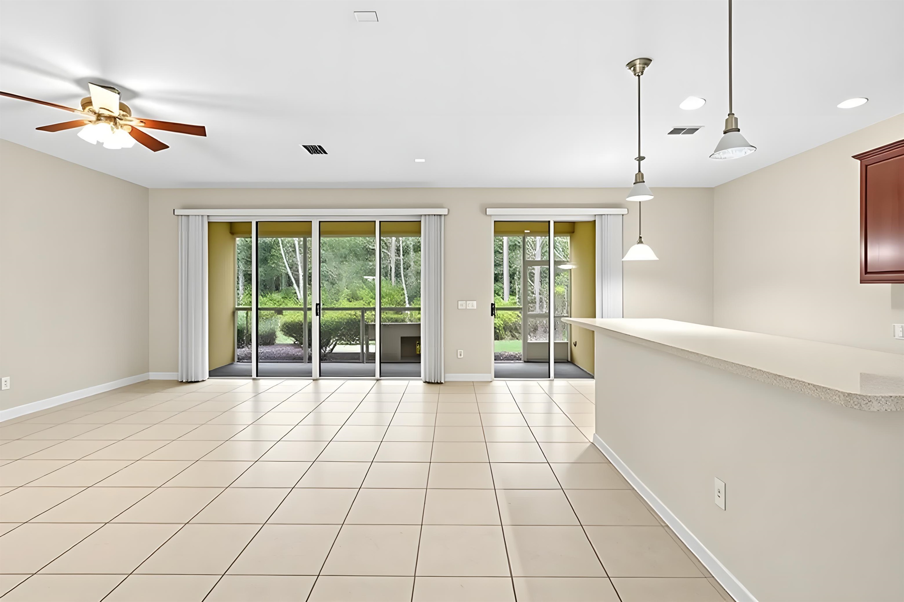 Image 2 of 39 For 14098 Mahogany Ave