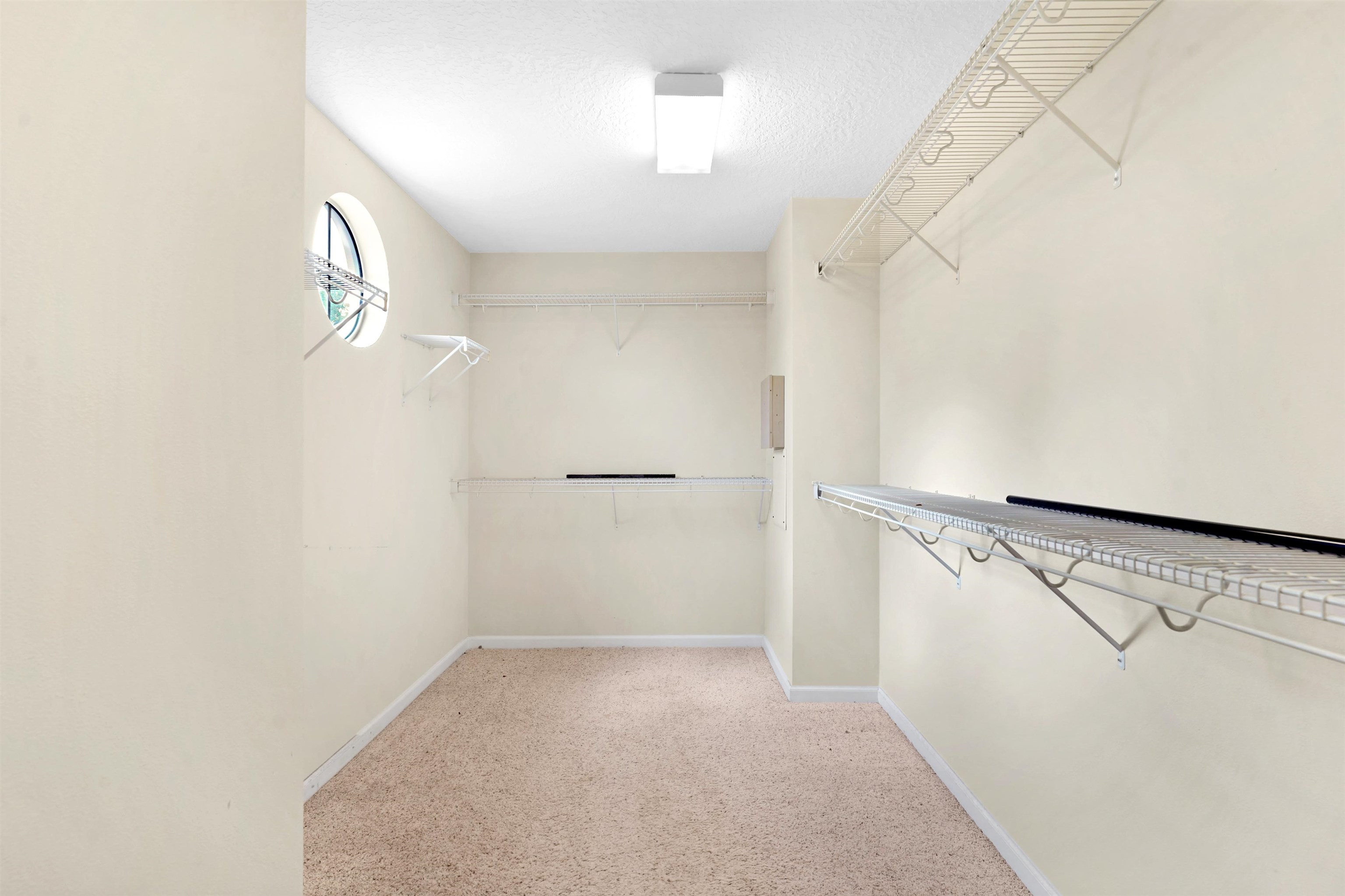 Image 22 of 39 For 14098 Mahogany Ave