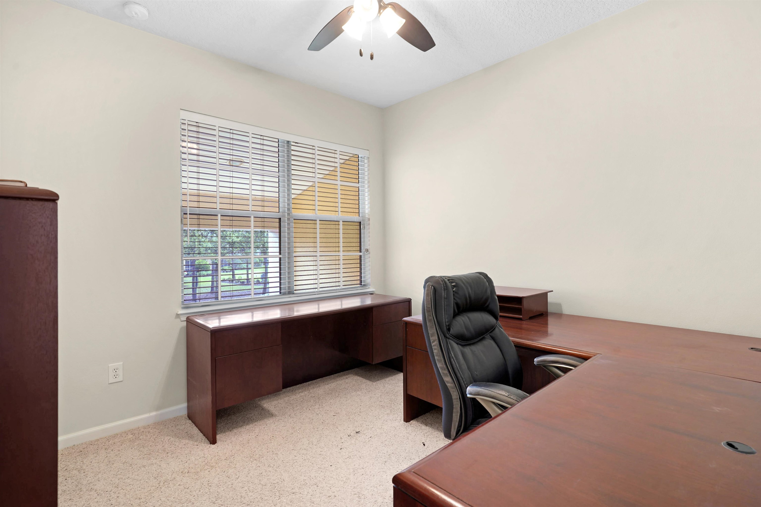 Image 27 of 39 For 14098 Mahogany Ave