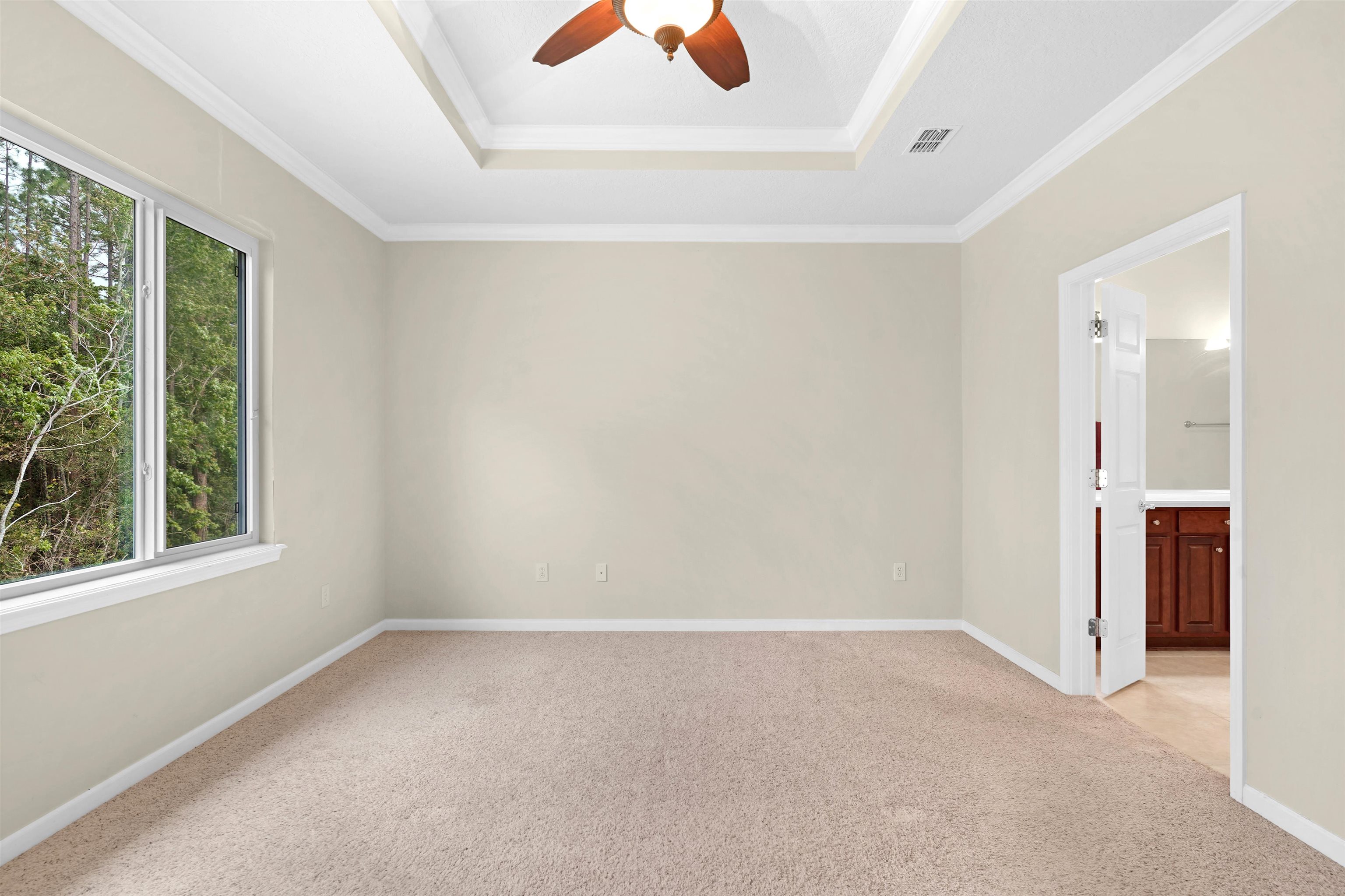 Image 3 of 39 For 14098 Mahogany Ave