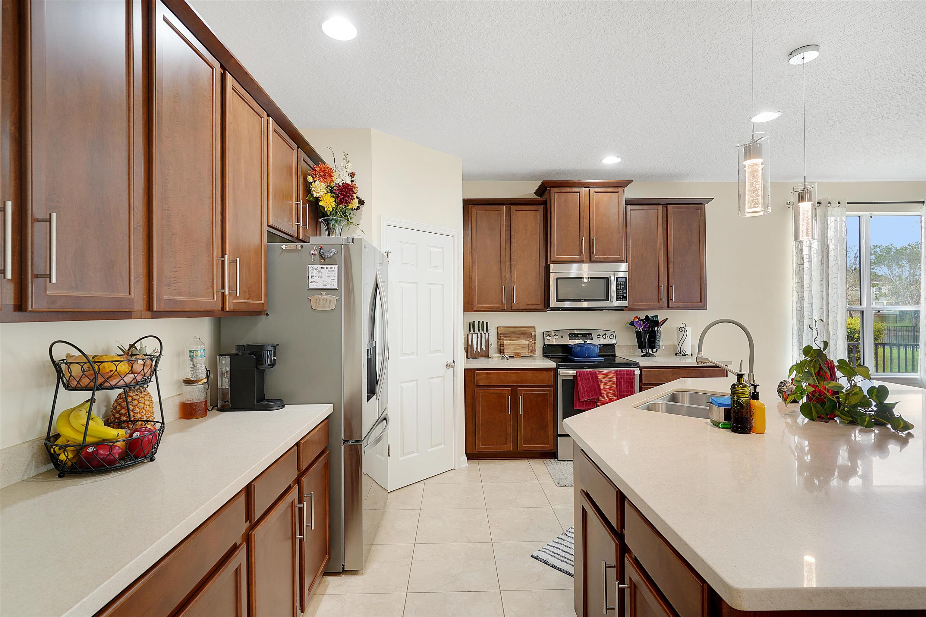 Image 16 of 44 For 553 Casa Sevilla Ave