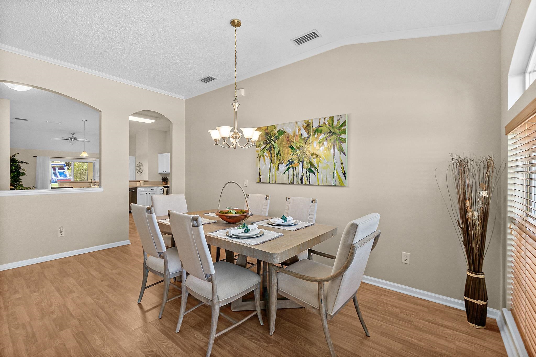 Image 11 of 60 For 913 Oak Arbor Cir