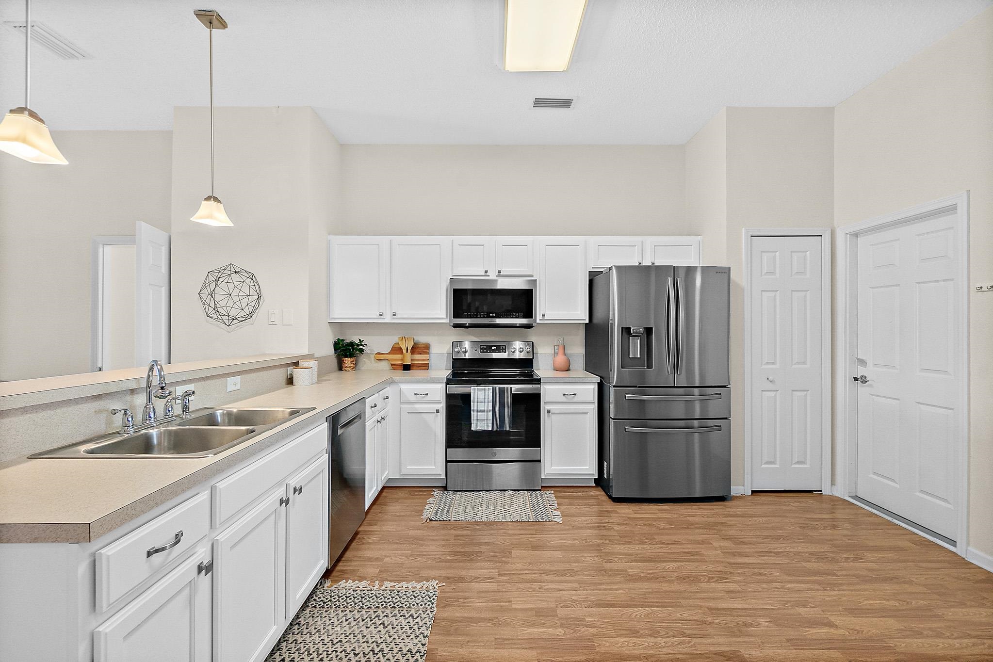 Image 12 of 60 For 913 Oak Arbor Cir