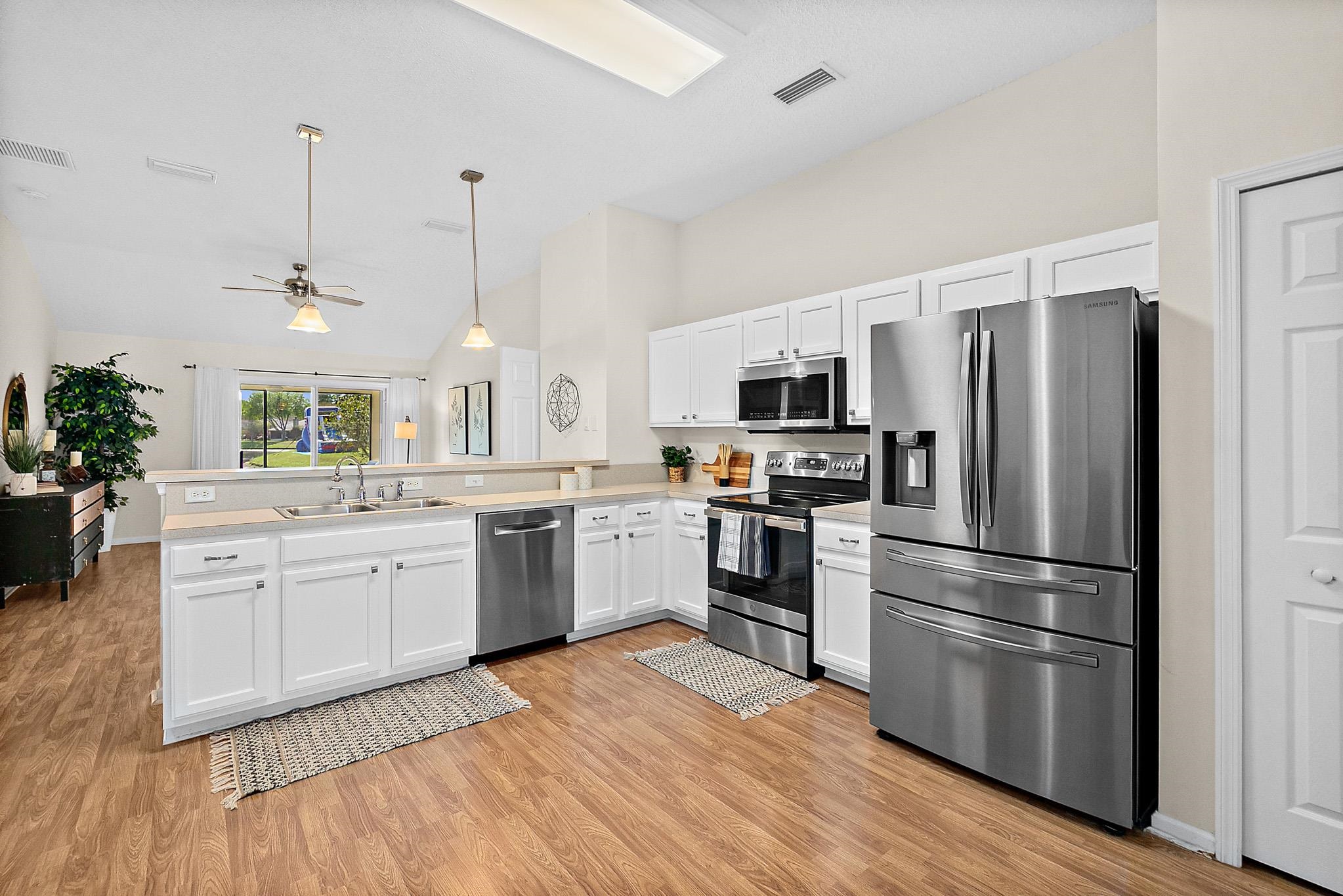 Image 14 of 60 For 913 Oak Arbor Cir