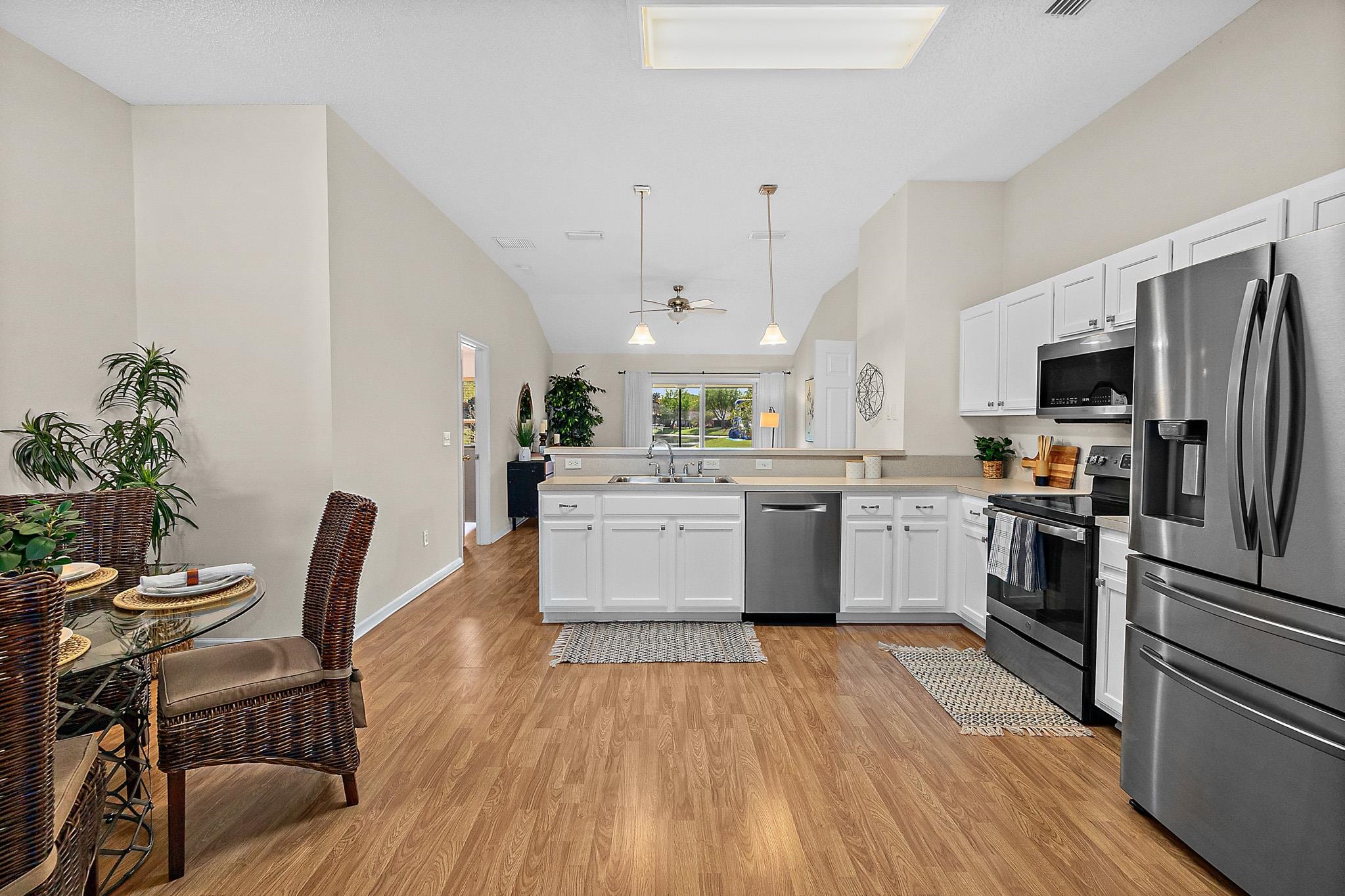 Image 16 of 60 For 913 Oak Arbor Cir