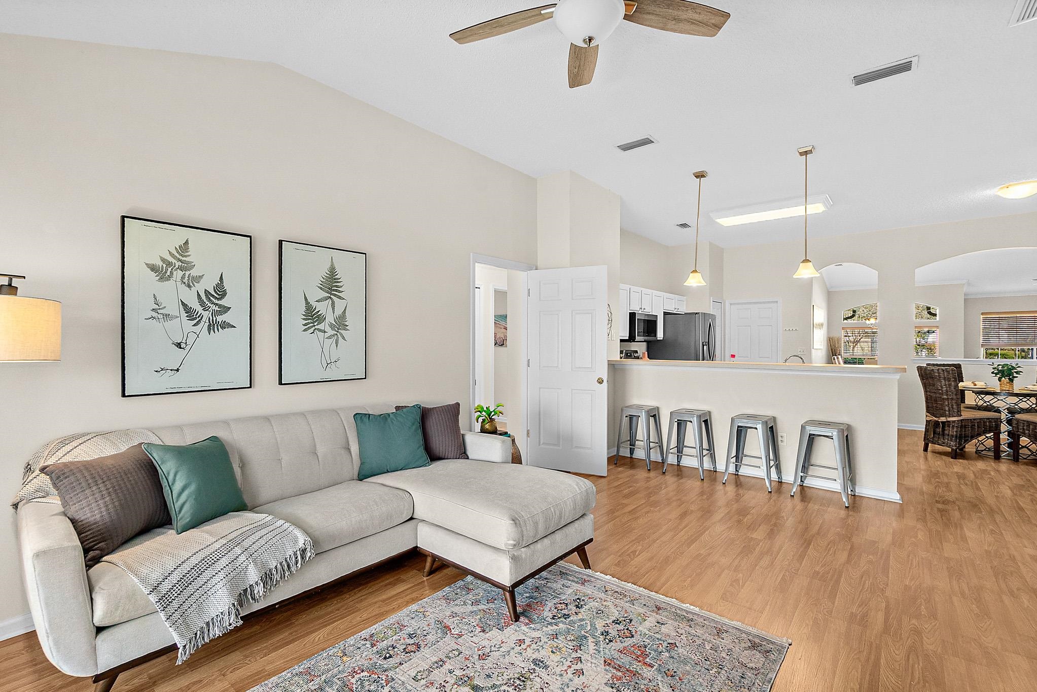 Image 21 of 60 For 913 Oak Arbor Cir