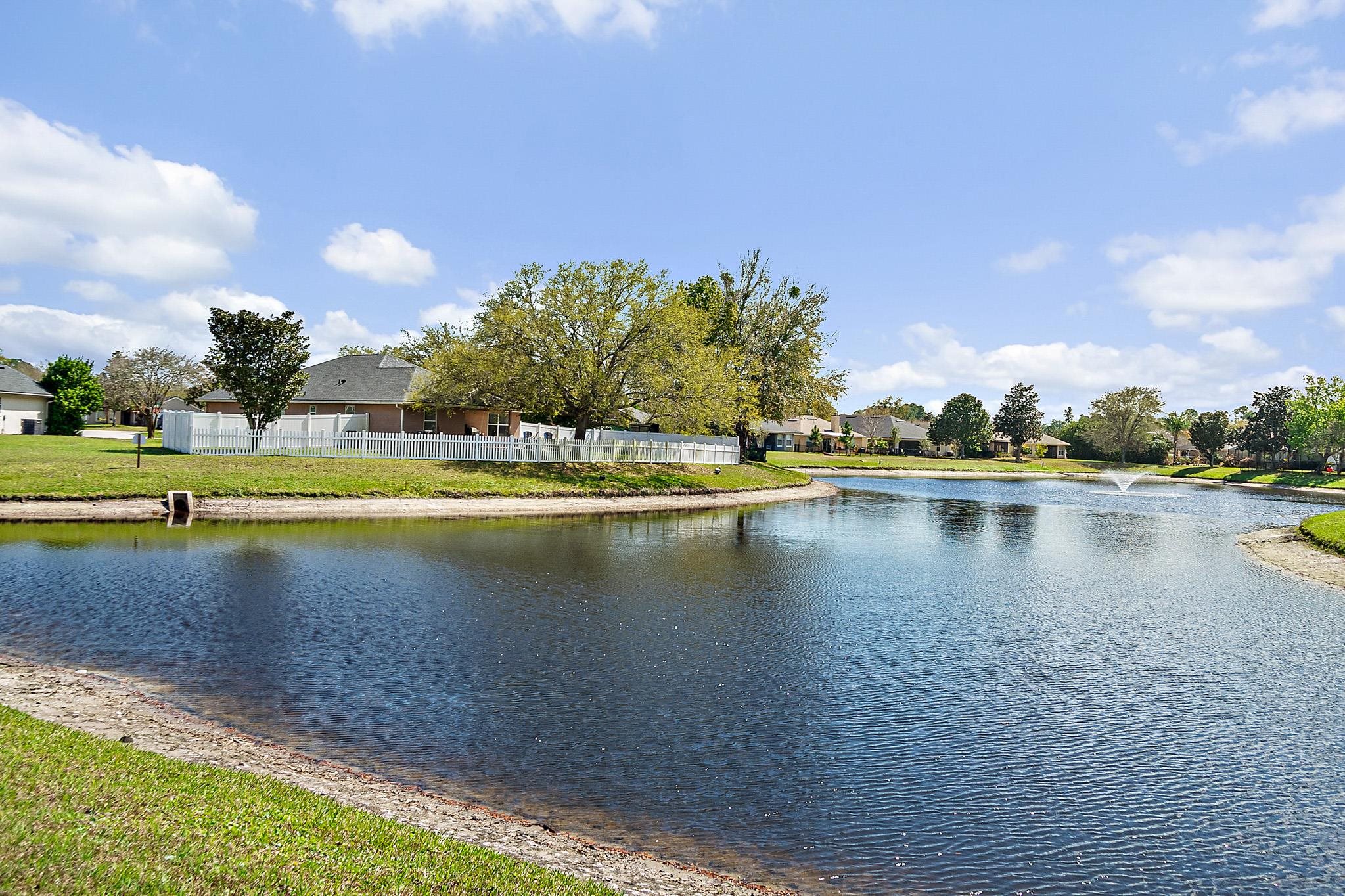 Image 27 of 60 For 913 Oak Arbor Cir