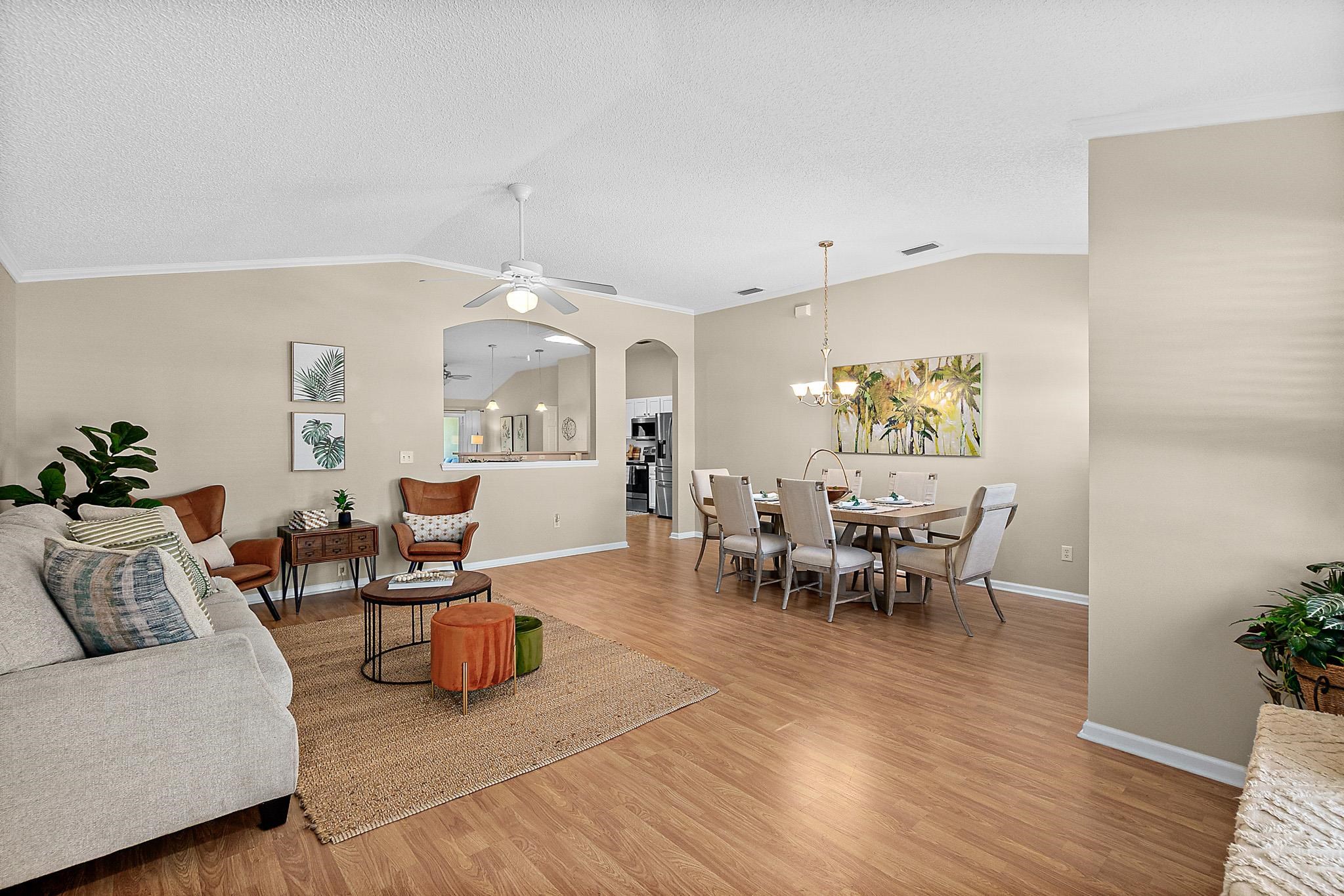 Image 7 of 60 For 913 Oak Arbor Cir