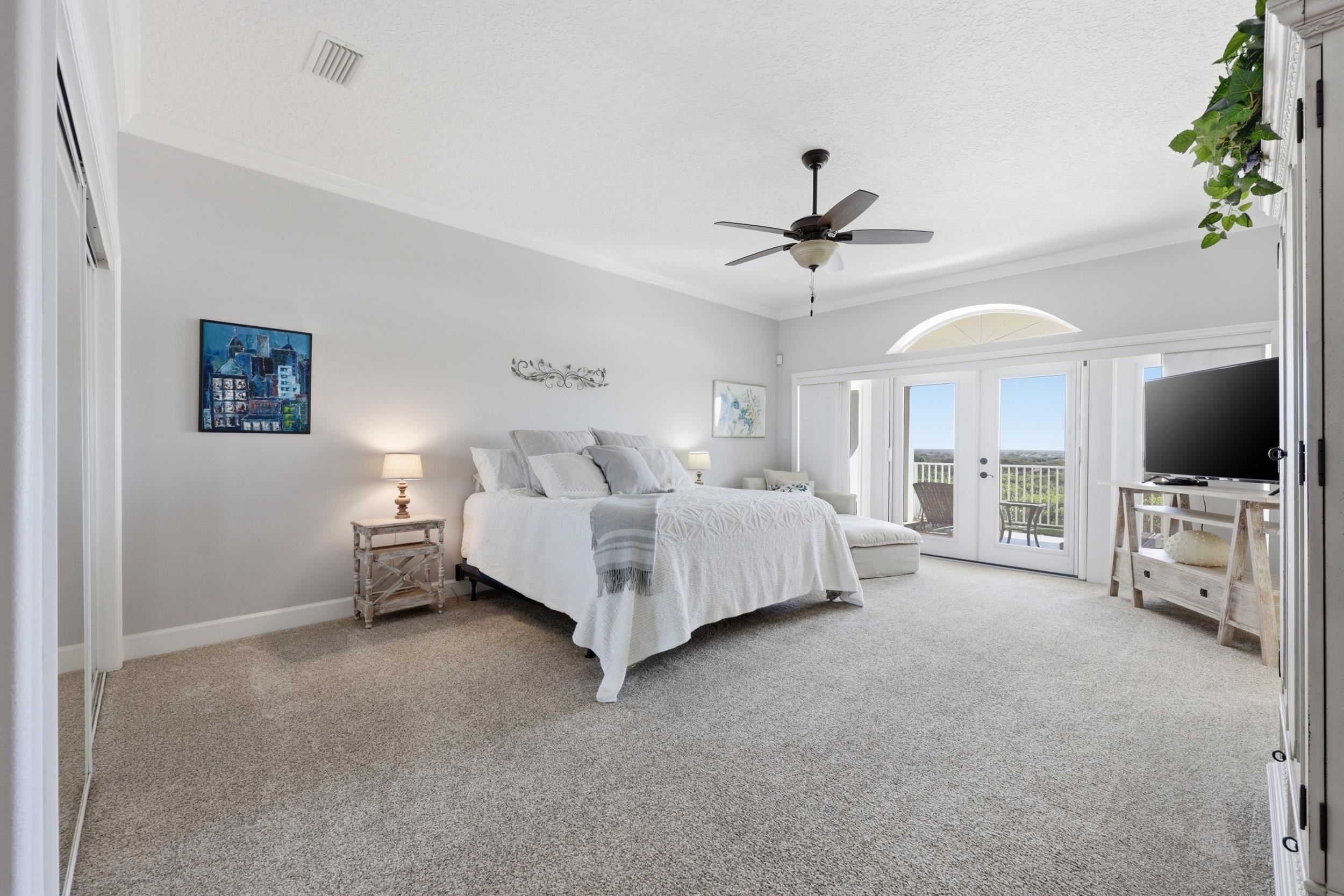 Image 4 of 80 For 616 Mediterranean Way