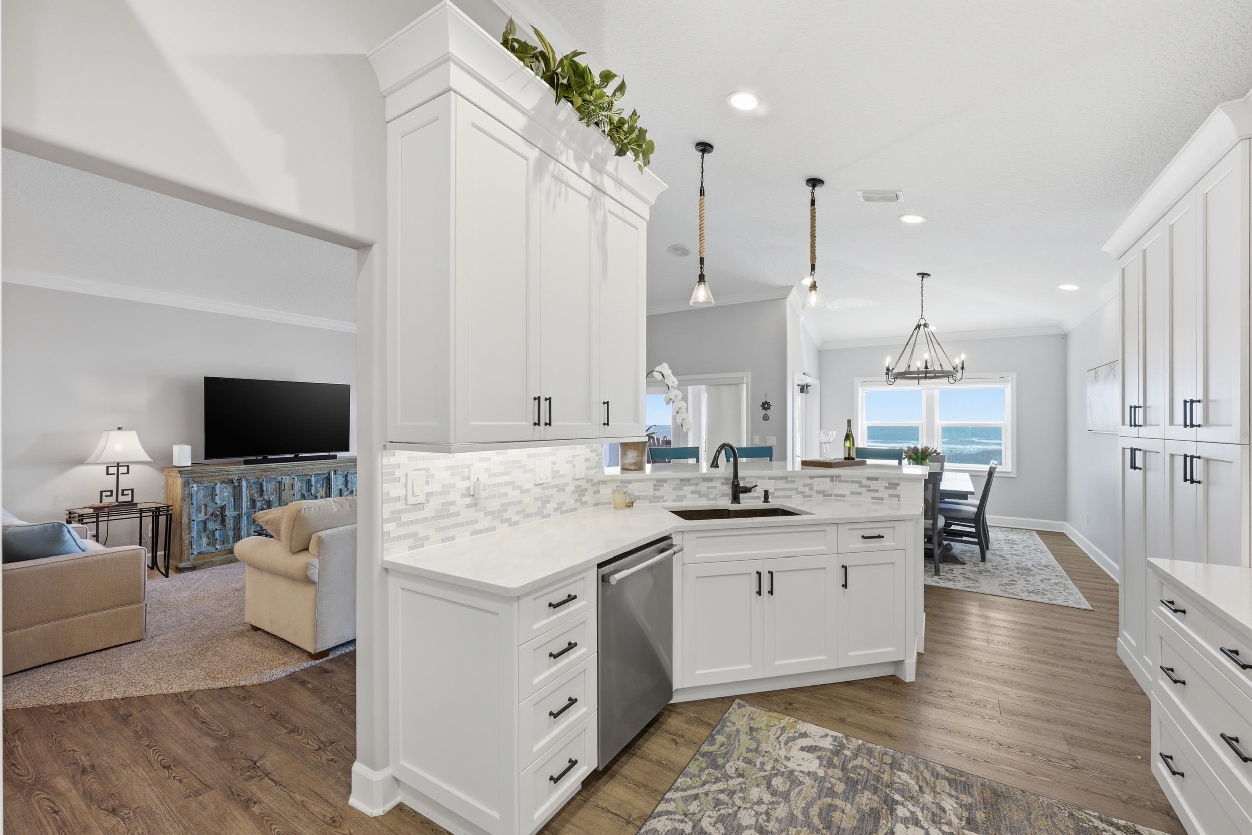 Image 43 of 80 For 616 Mediterranean Way