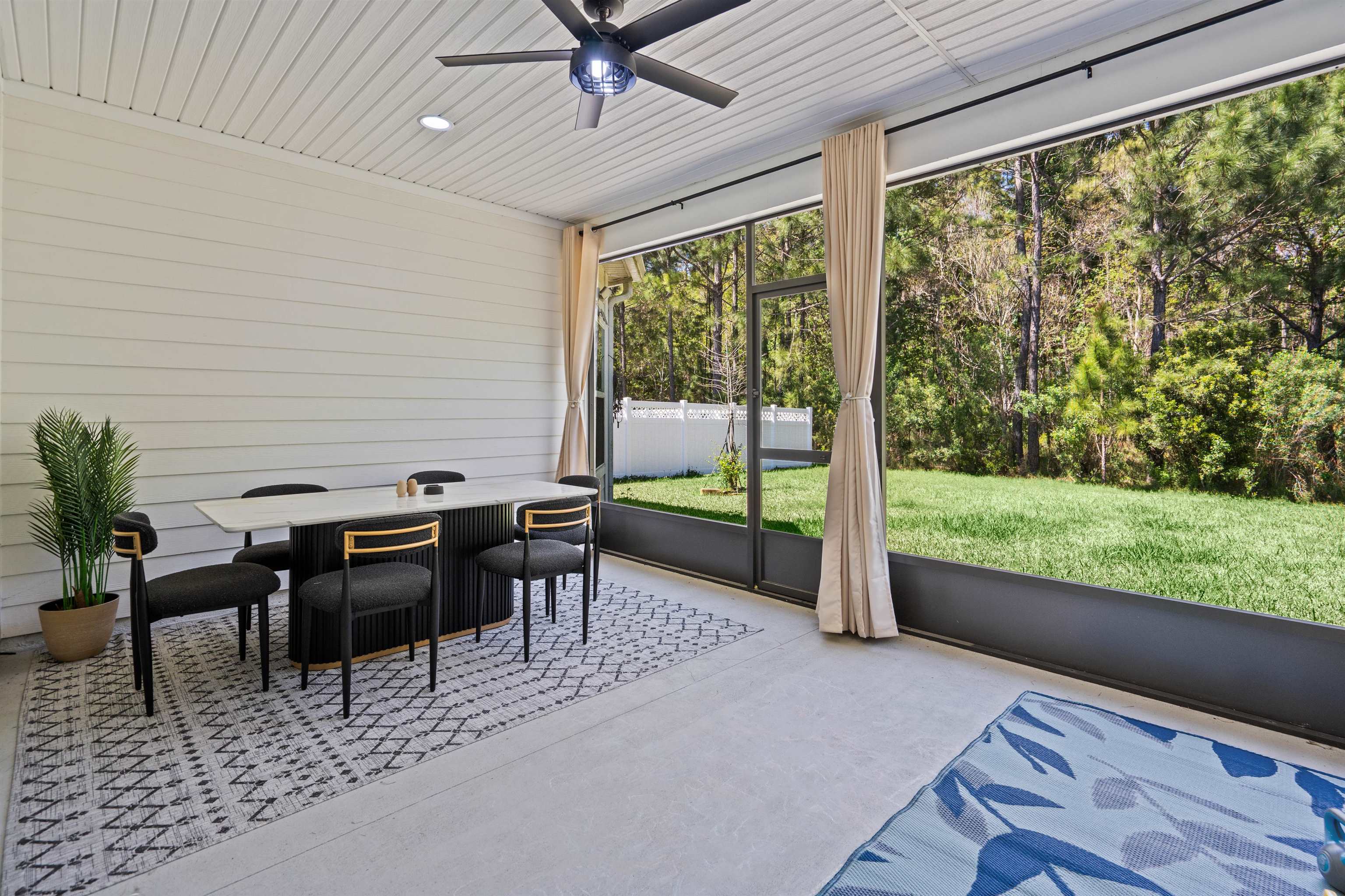 Image 35 of 49 For 207 Archstone Way