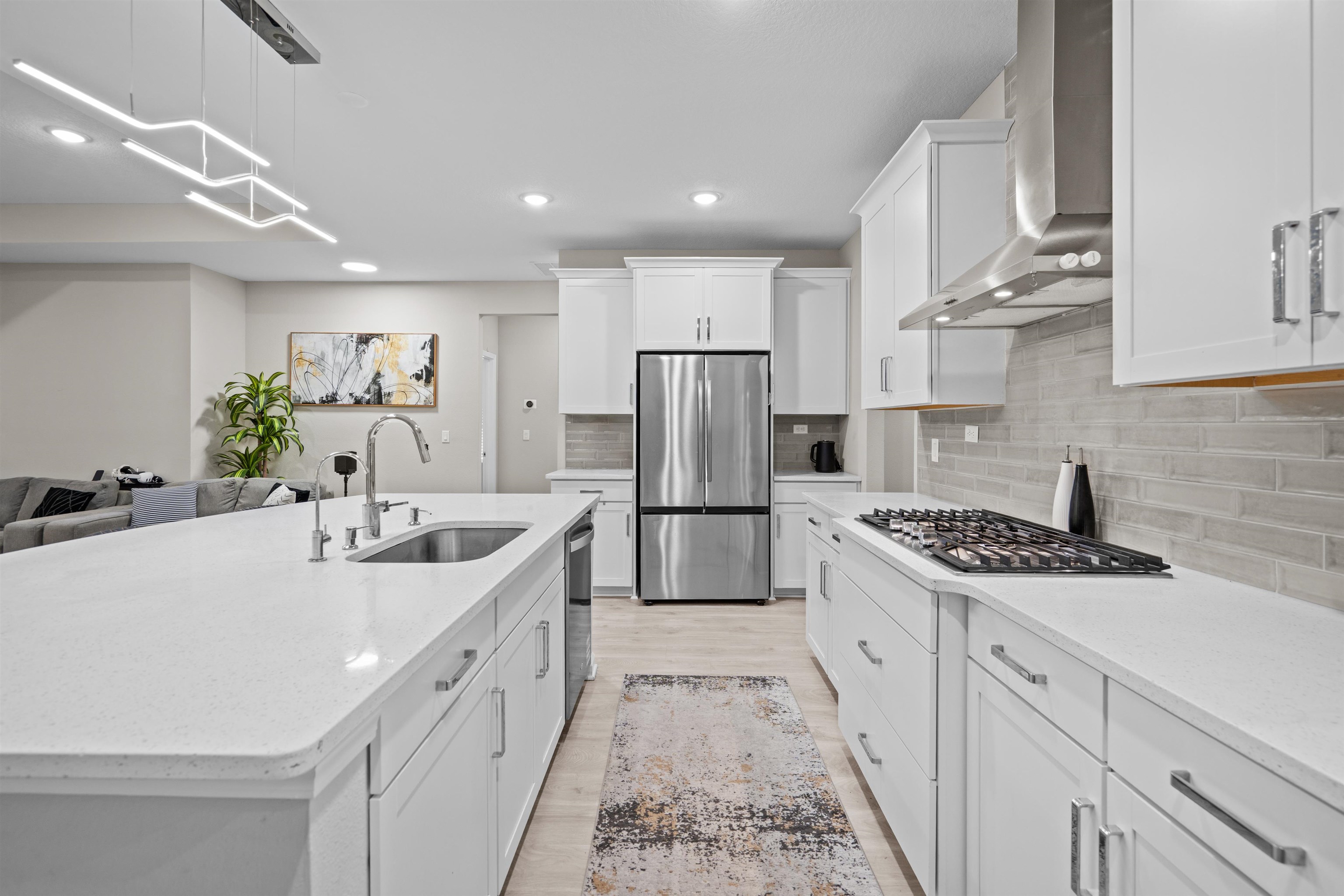 Image 9 of 49 For 207 Archstone Way