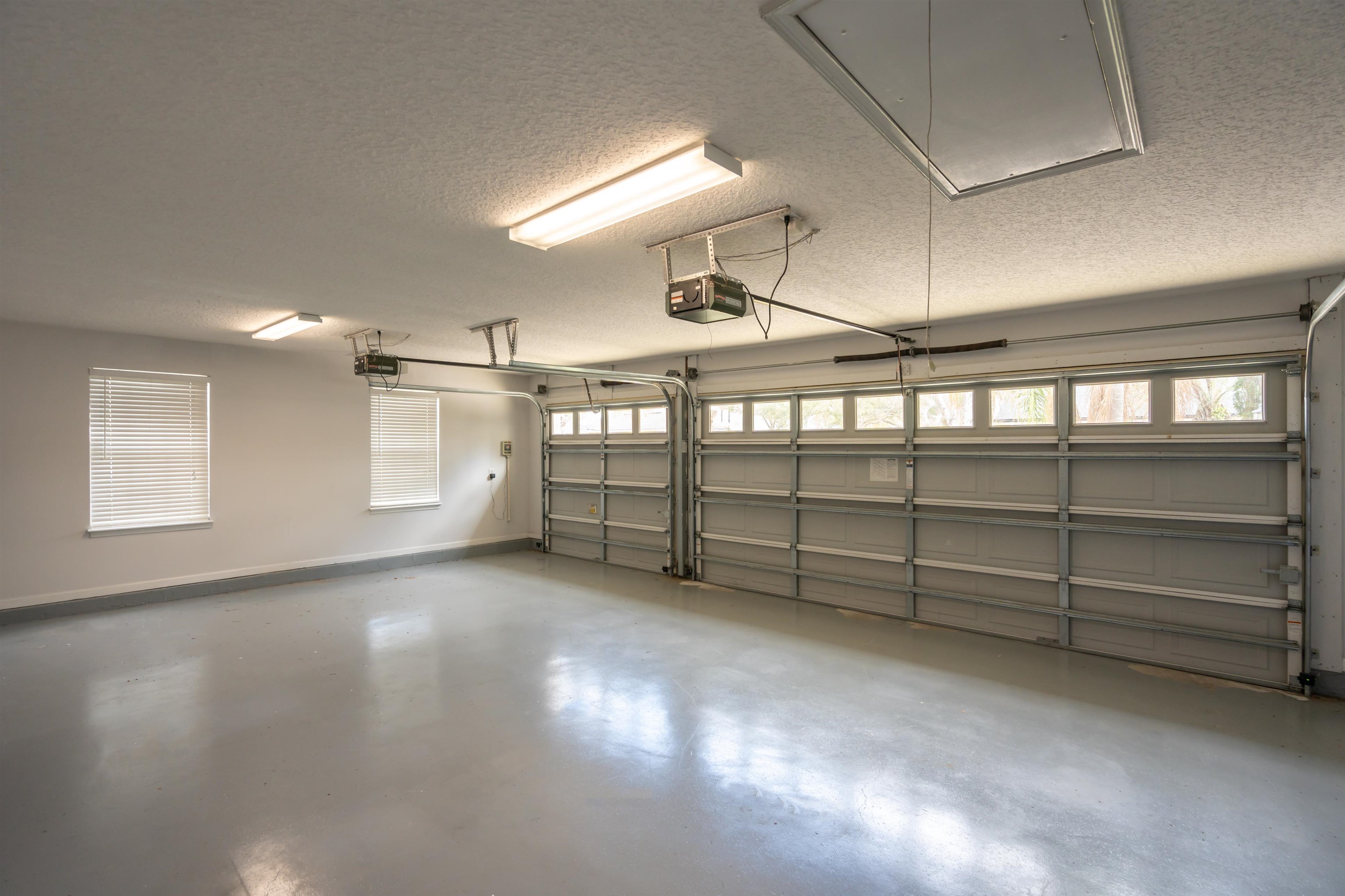 Image 44 of 77 For 3156 Trout Creek Ct