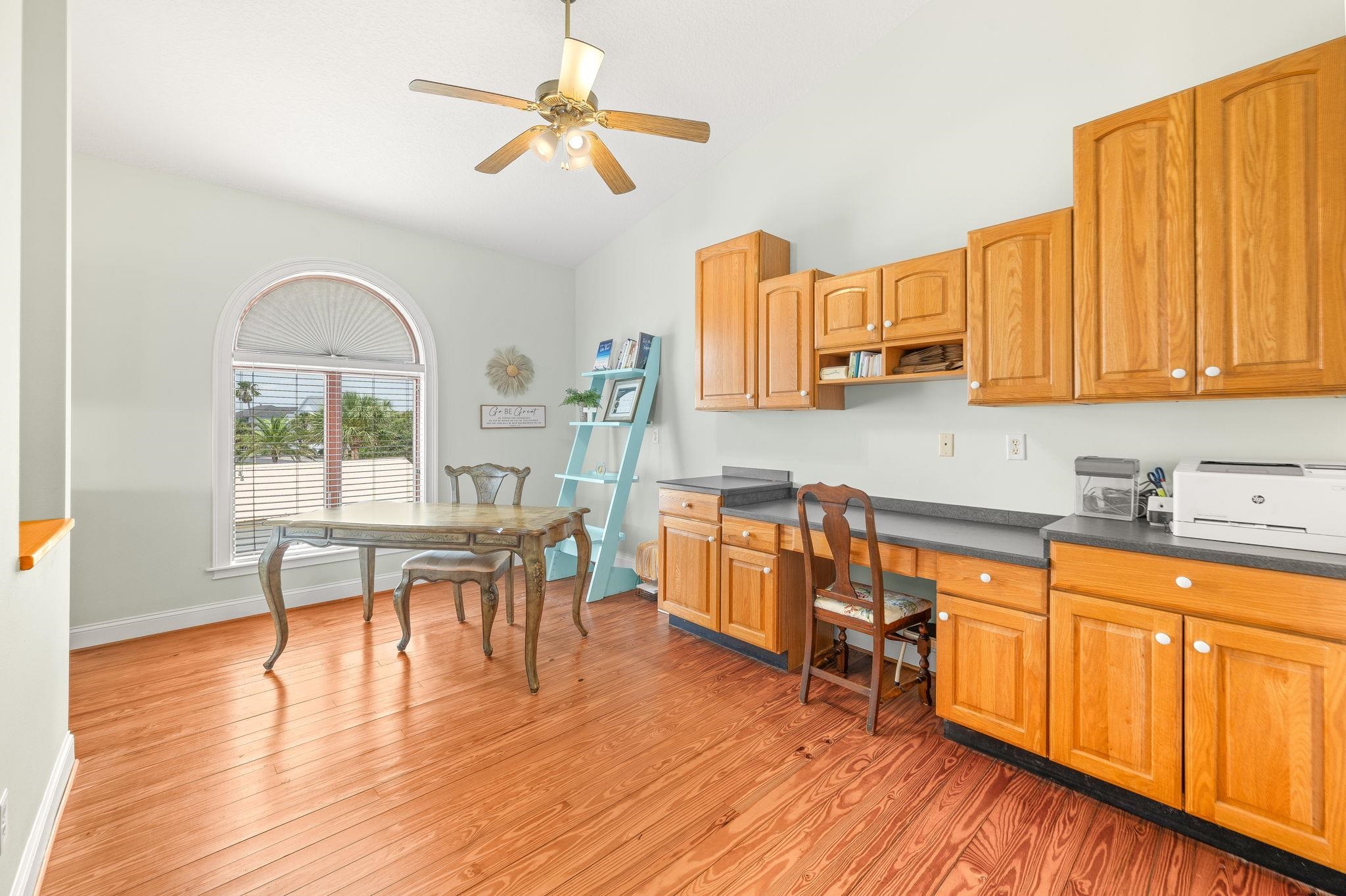 Image 14 of 95 For 231 Barrataria Drive