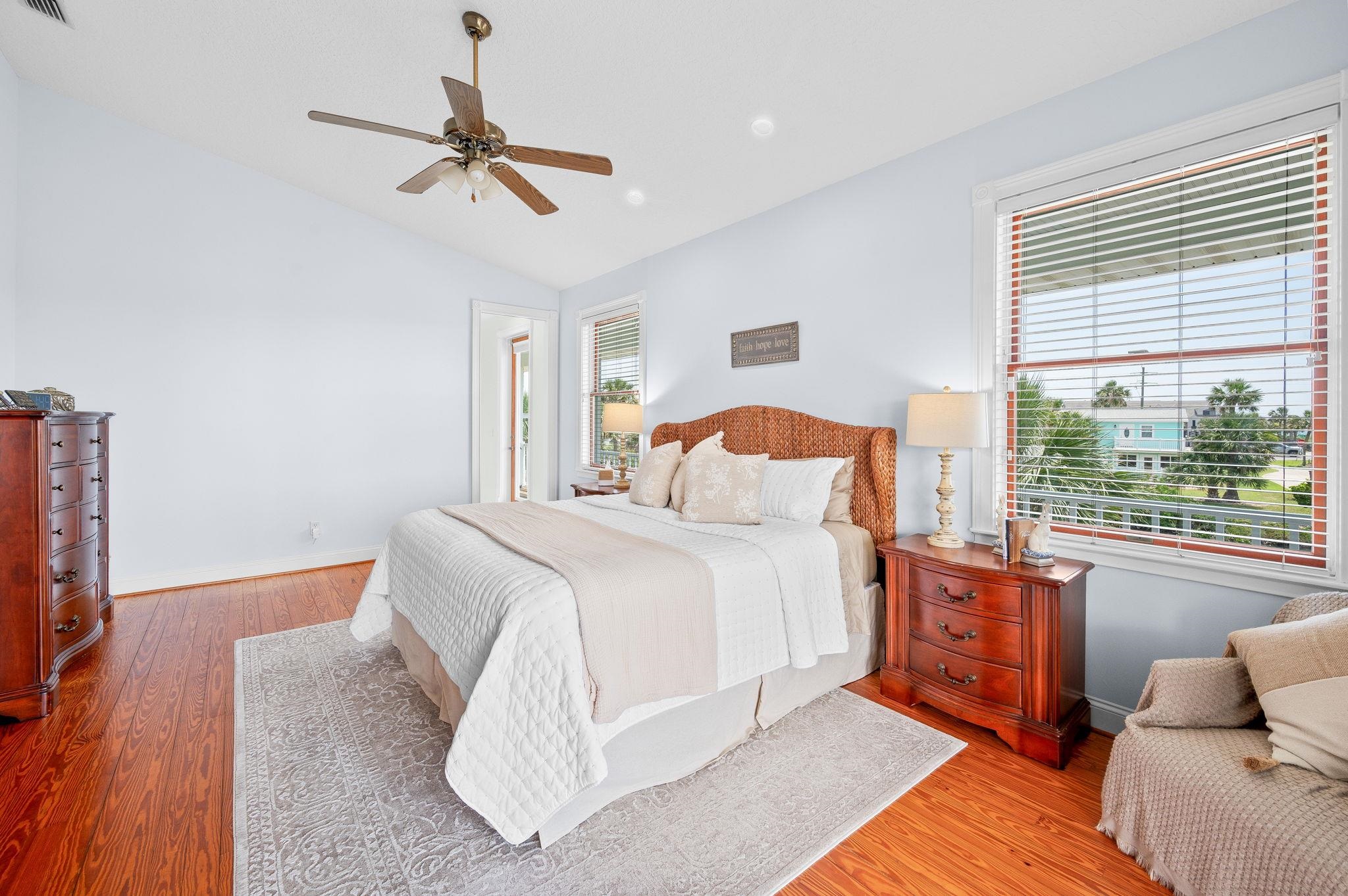 Image 17 of 95 For 231 Barrataria Drive