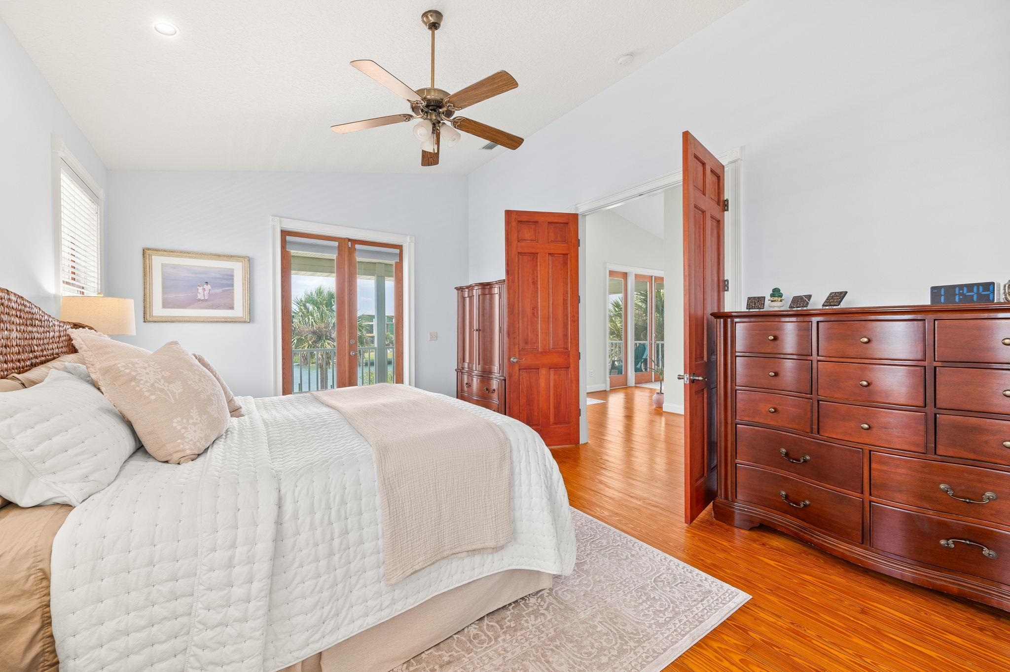 Image 20 of 95 For 231 Barrataria Drive