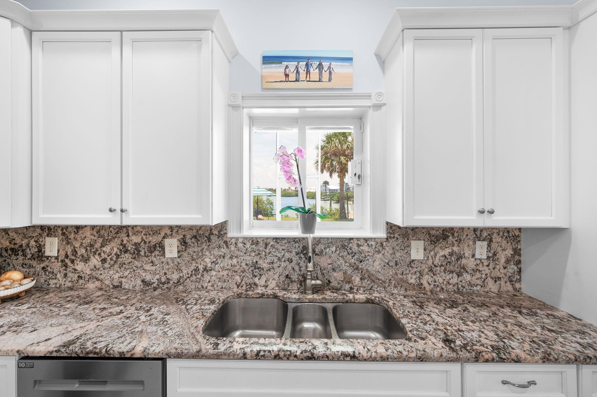 Image 37 of 95 For 231 Barrataria Drive