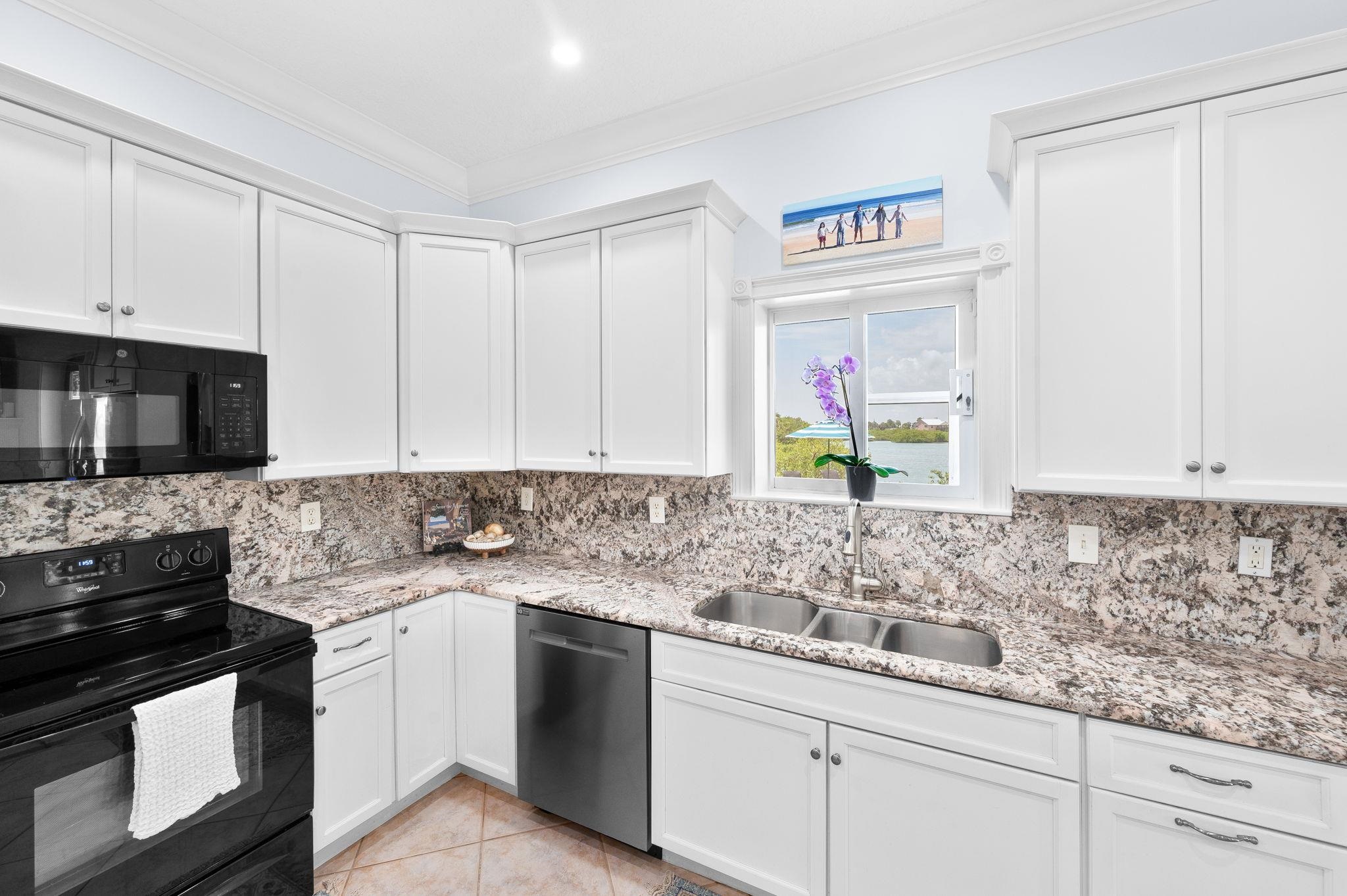 Image 38 of 95 For 231 Barrataria Drive