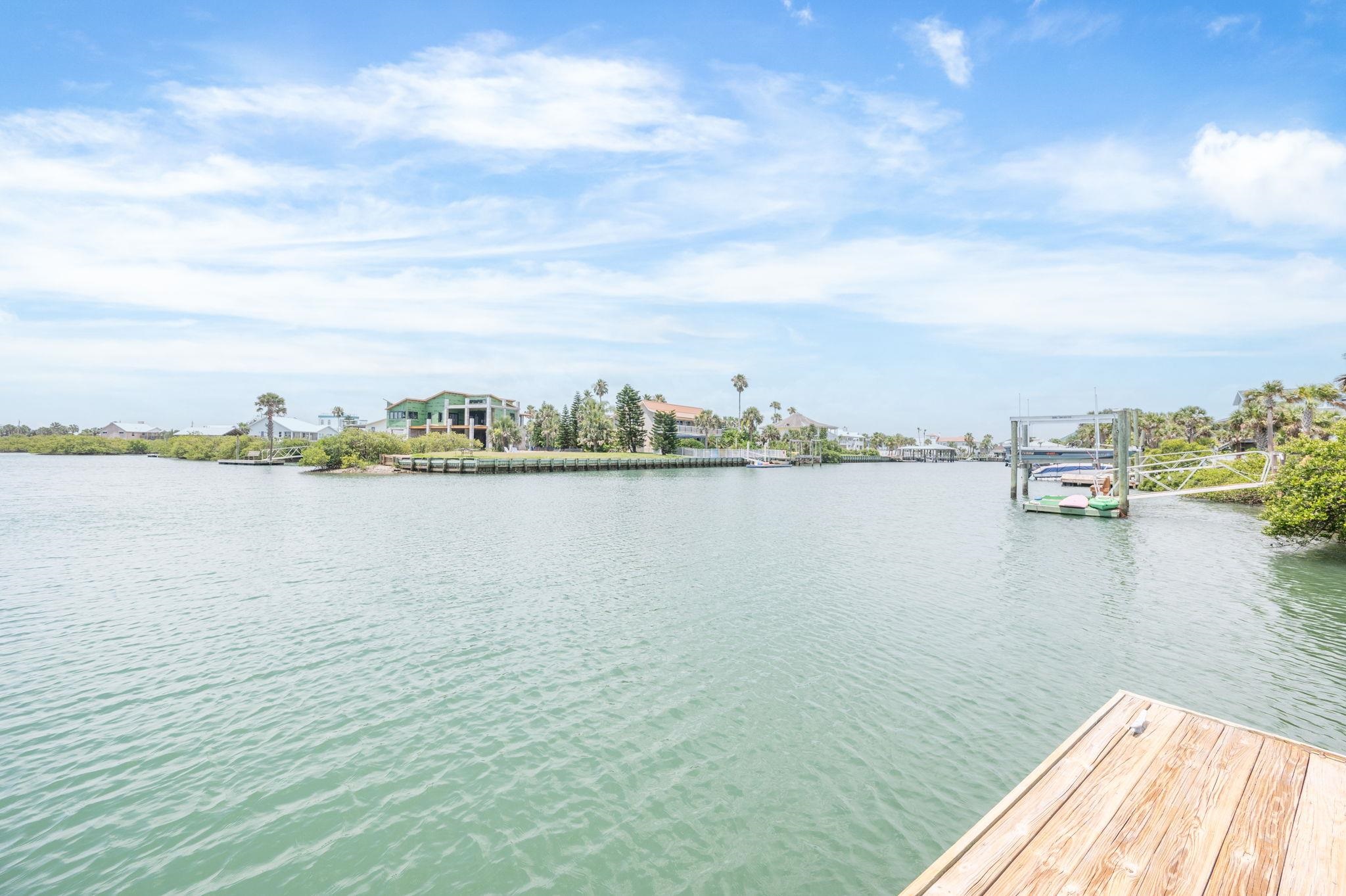 Image 61 of 95 For 231 Barrataria Drive