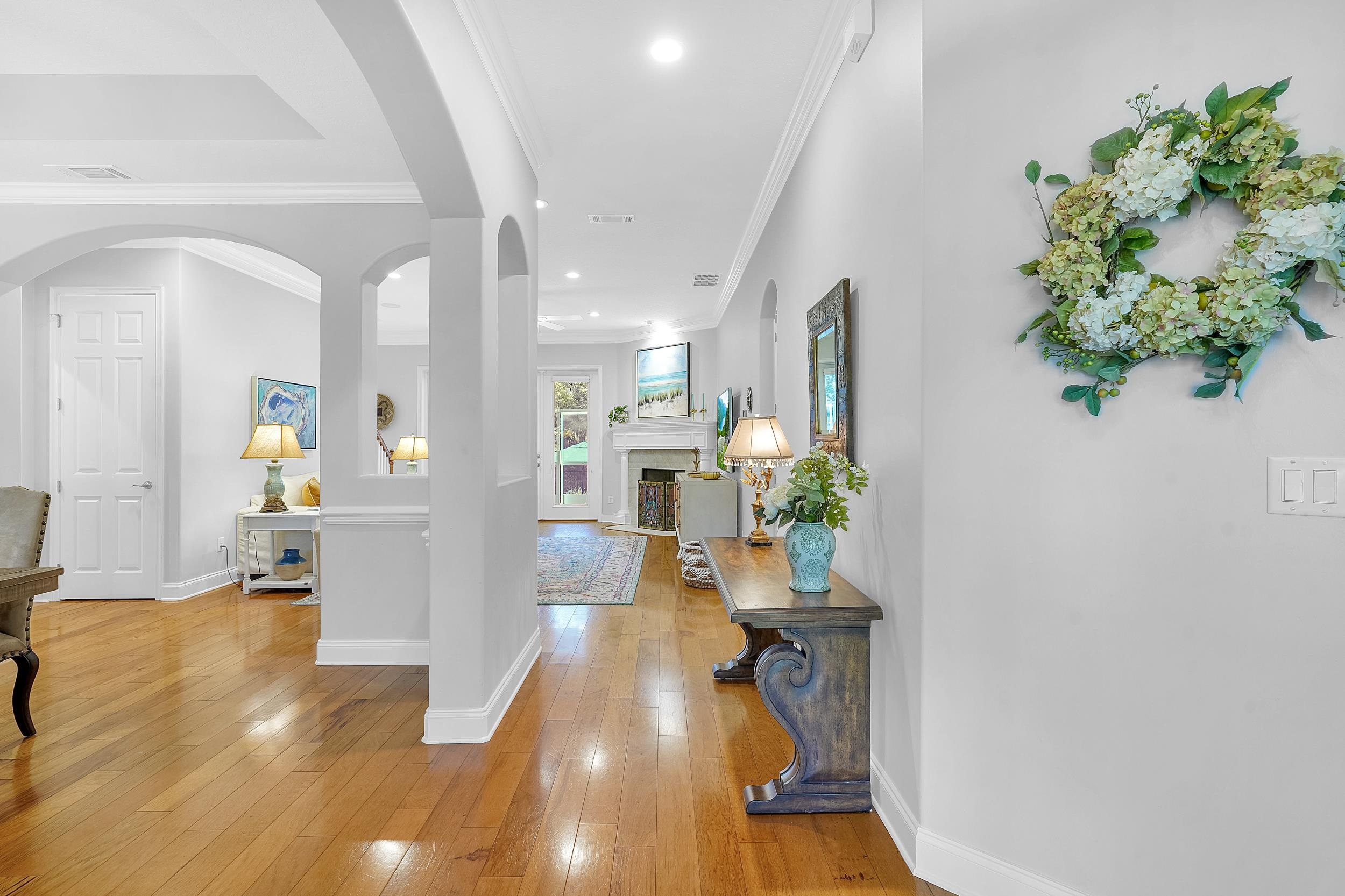 Image 10 of 54 For 1000 Island Way