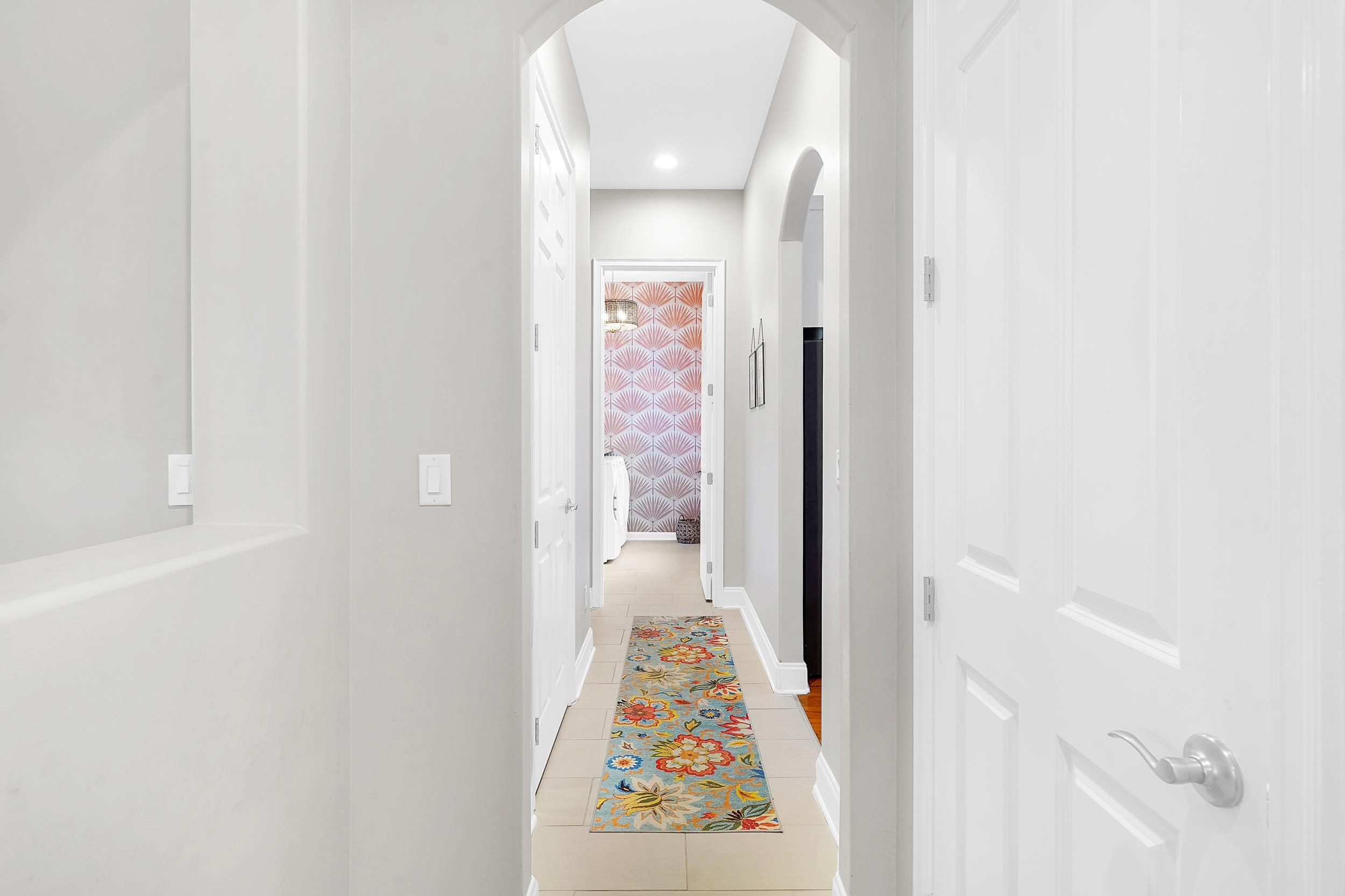 Image 15 of 54 For 1000 Island Way