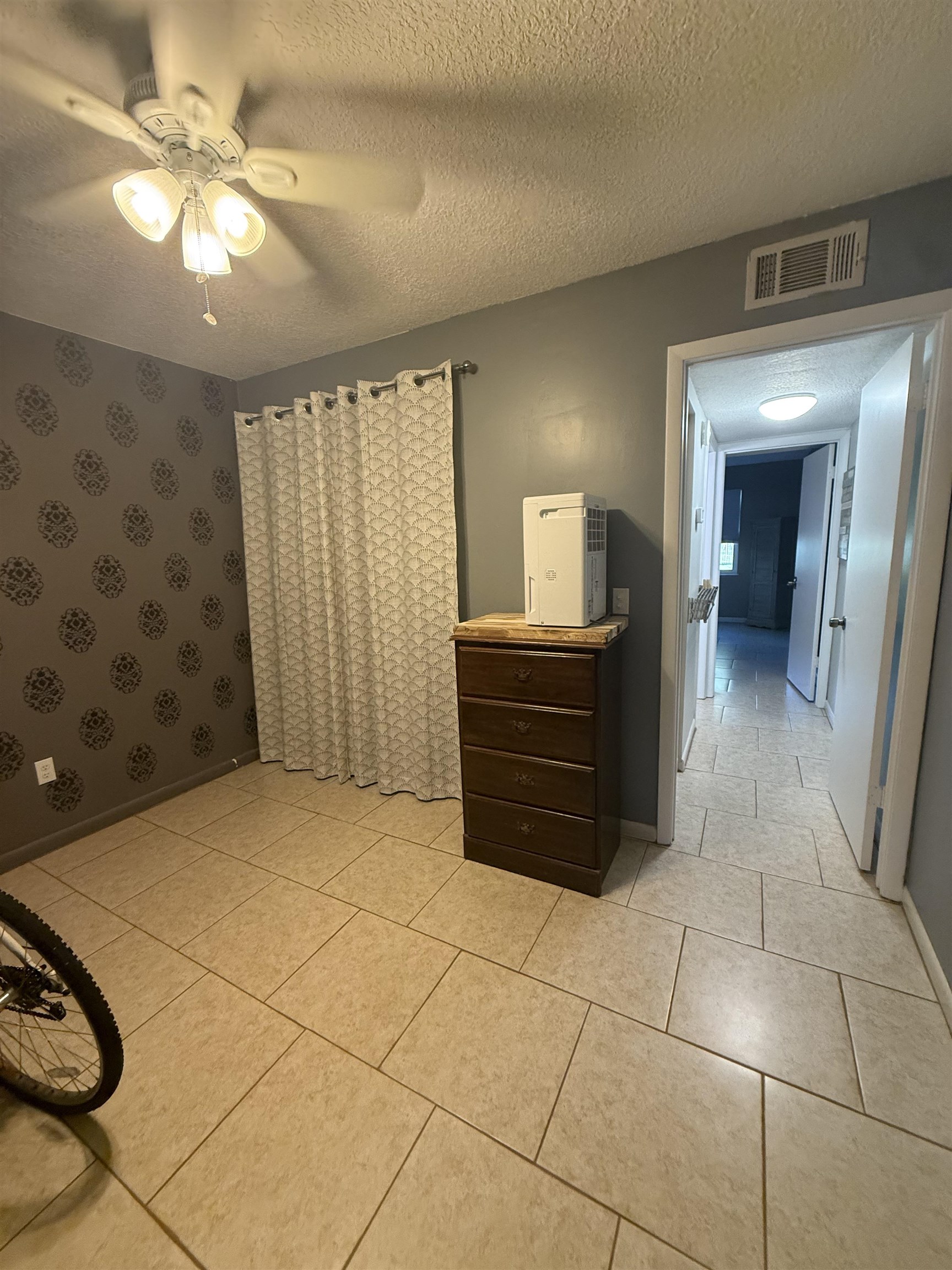 Image 15 of 20 For 700 Pope Rd W M97